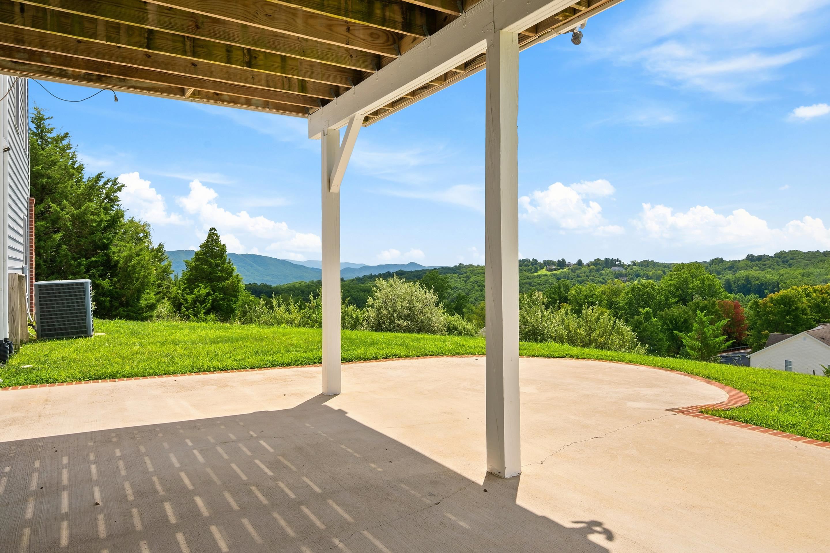 402 Sterling Heights Lane Blacksburg VA 24060