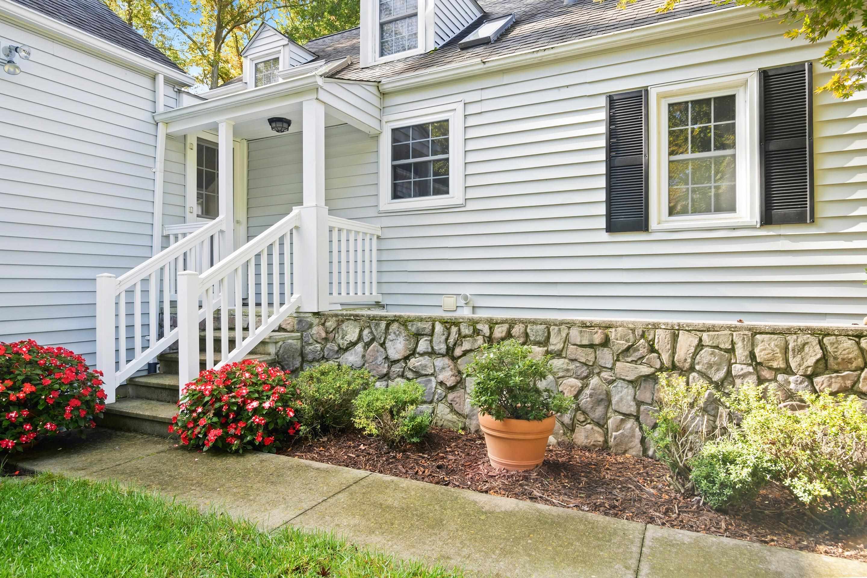 705 High Street Pearisburg VA 24134