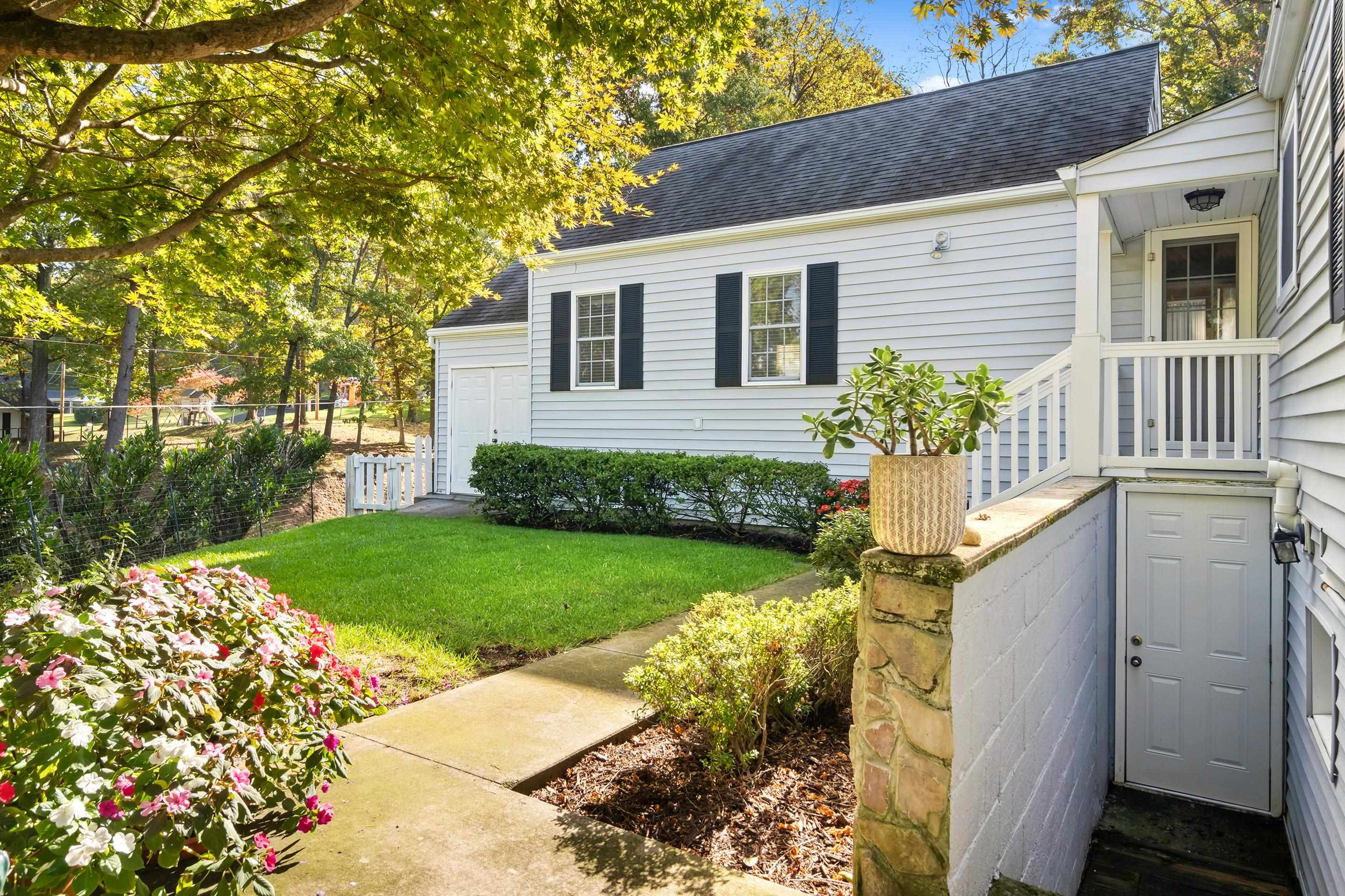 705 High Street Pearisburg VA 24134