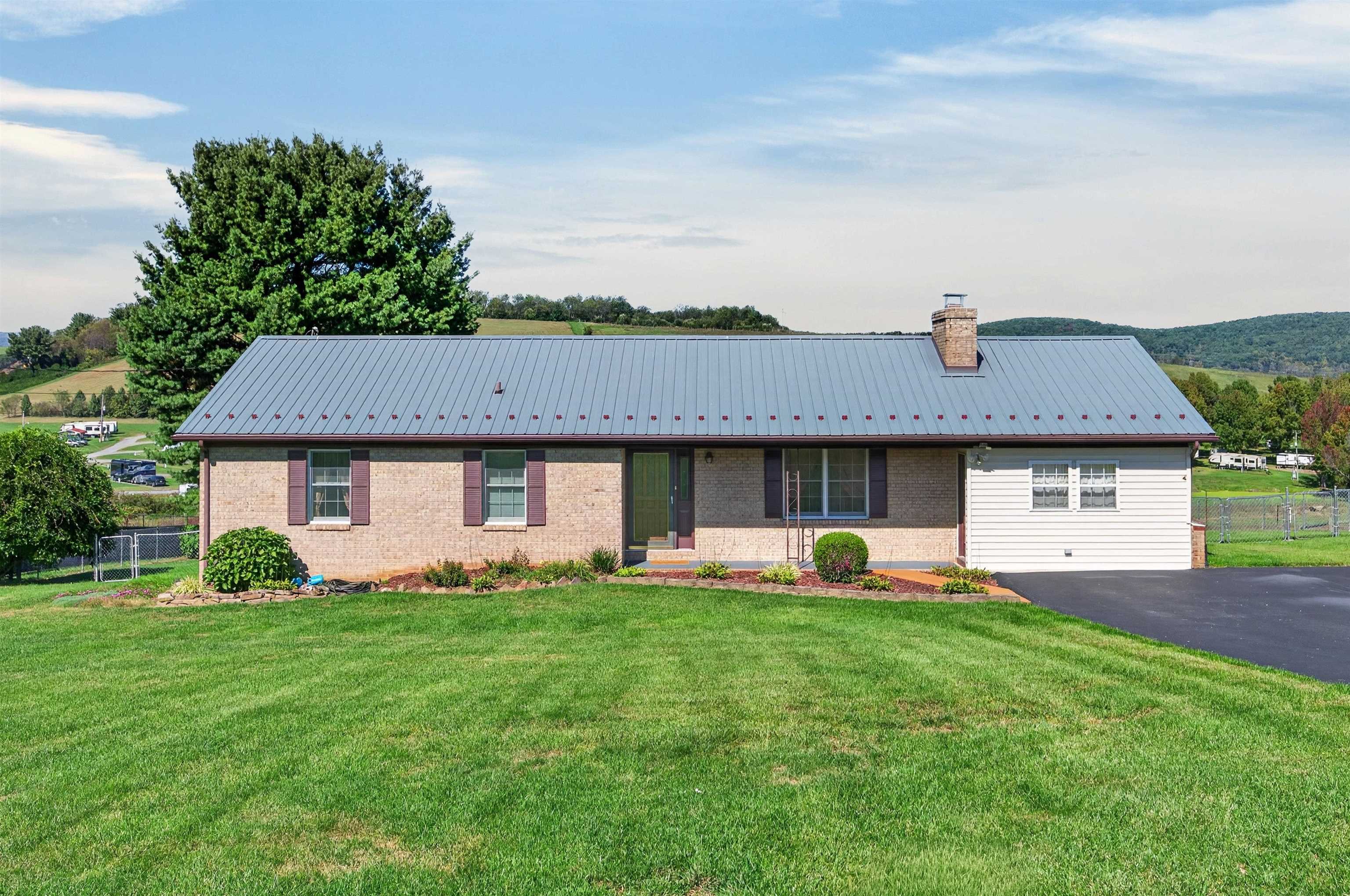 192 Whispering Pines Drive Max Meadows VA 24360