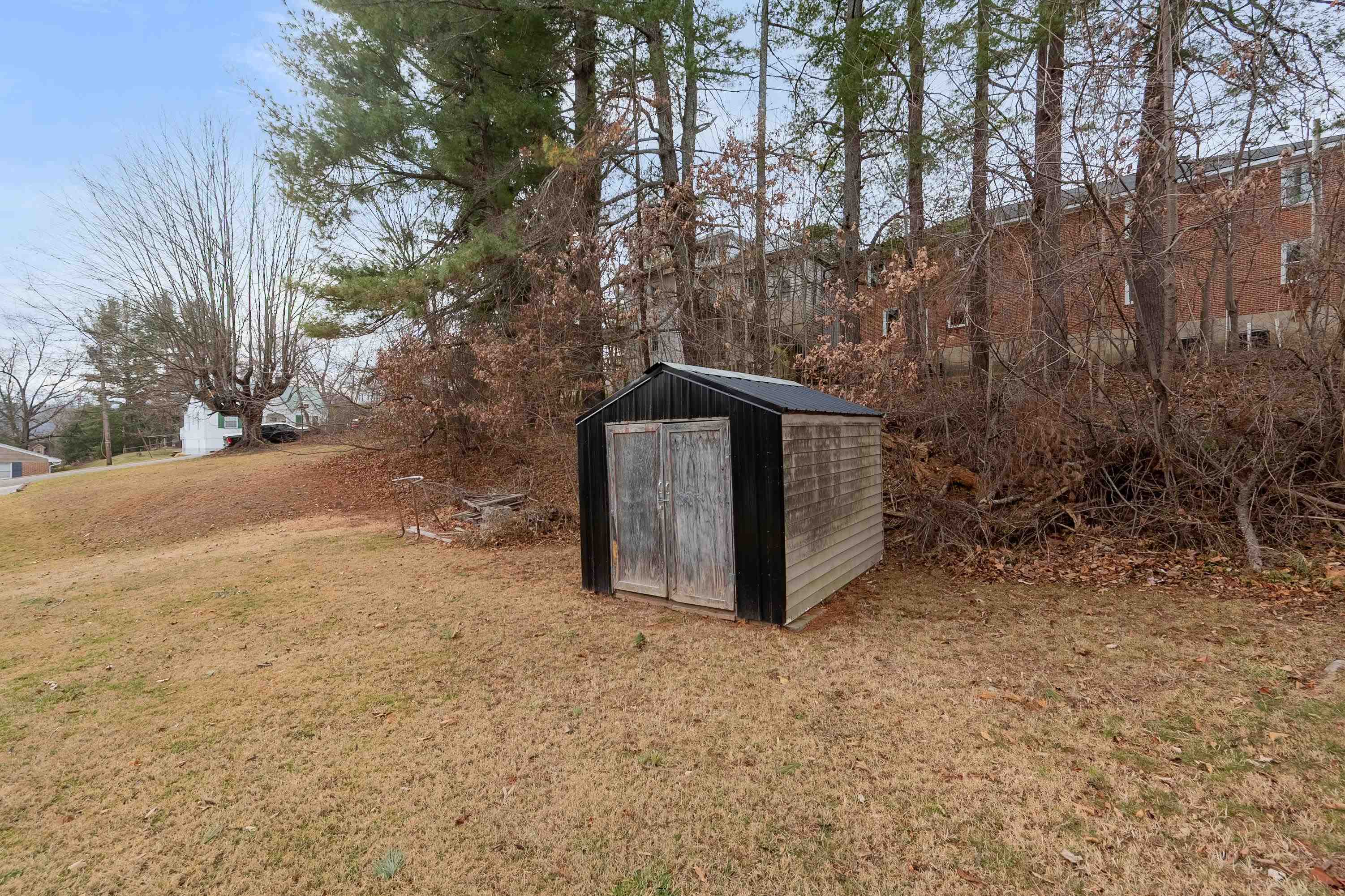 120 Tenth Street NW Pulaski VA 24301