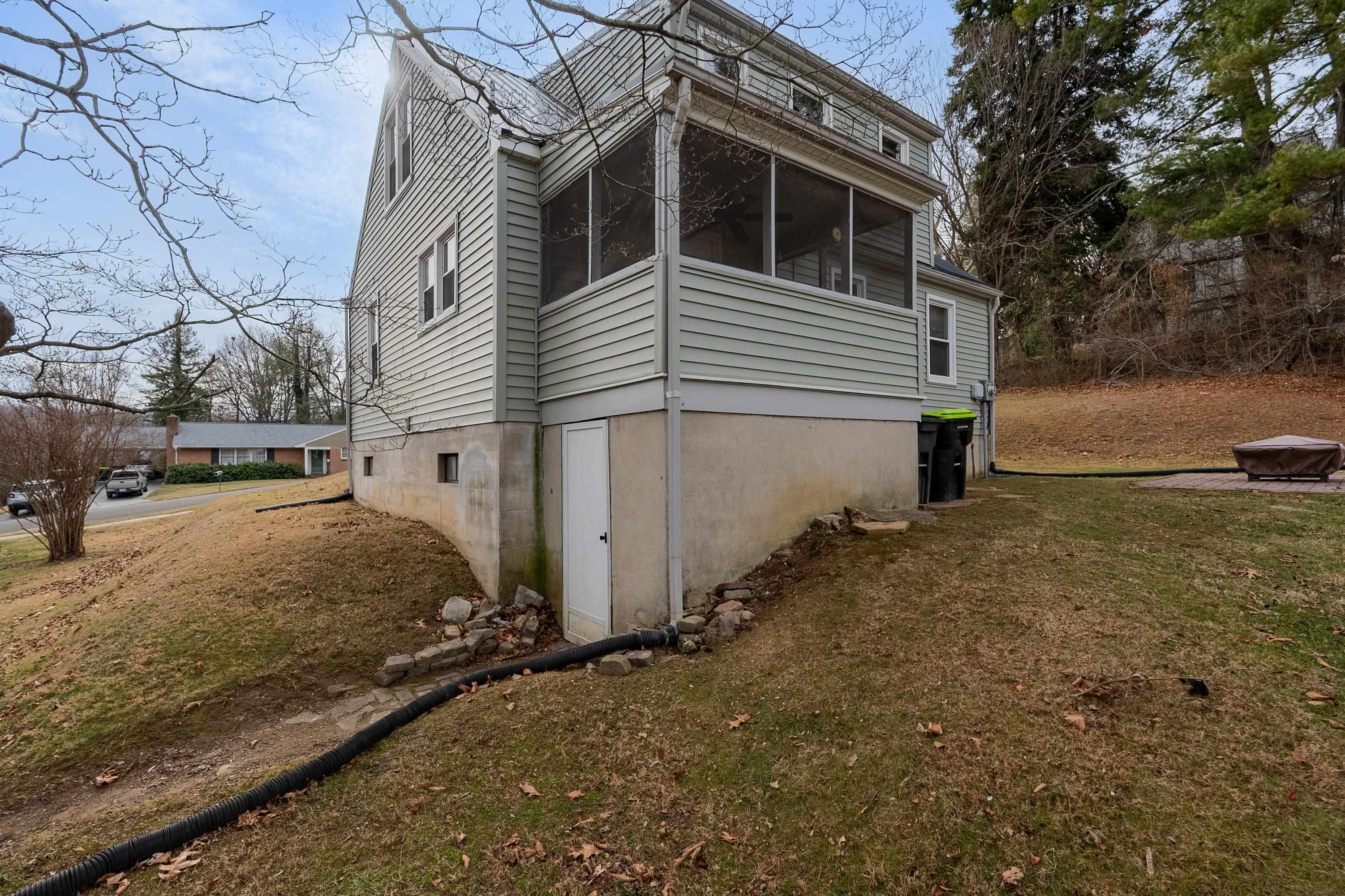 120 Tenth Street NW Pulaski VA 24301