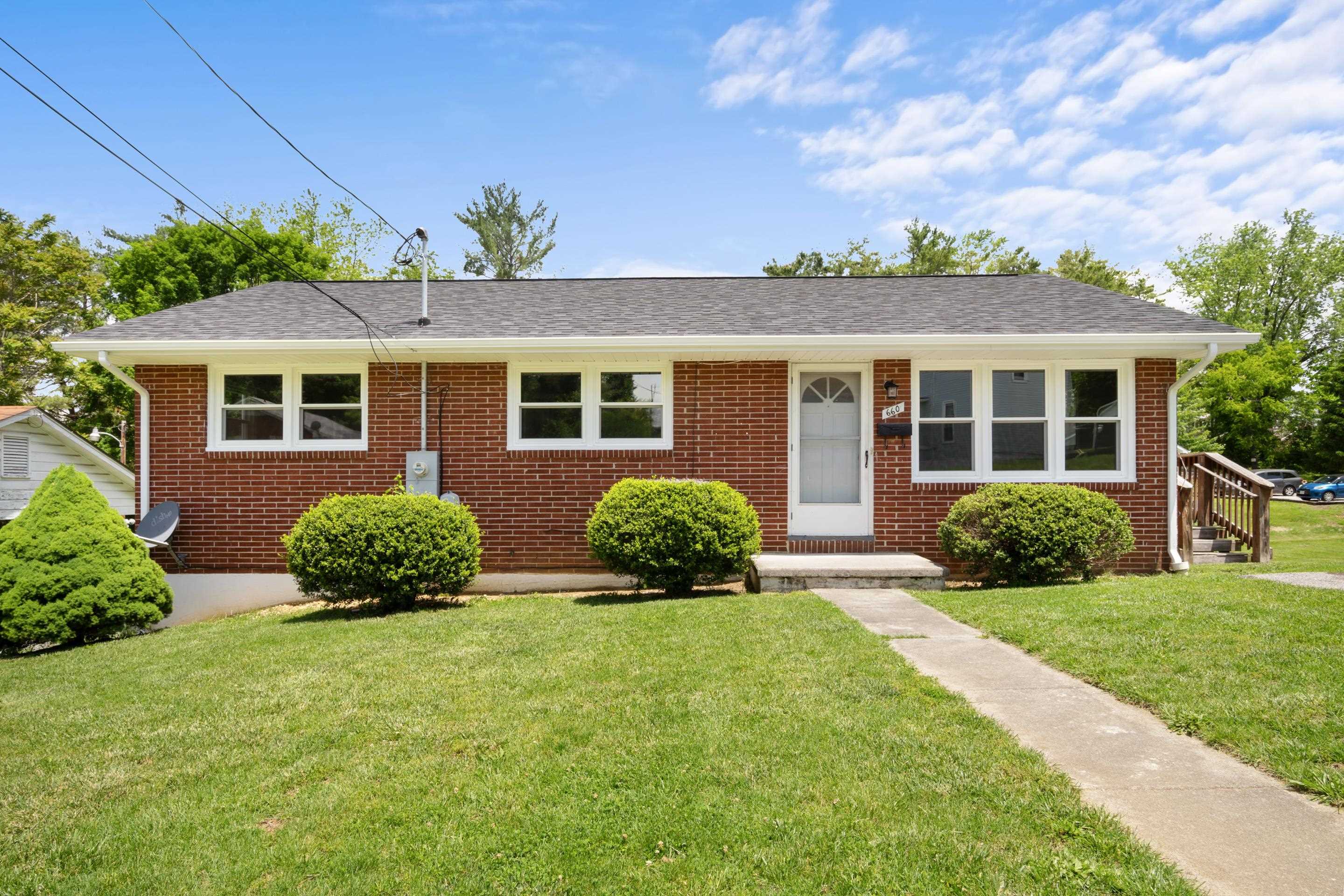 660 Colhoun Street Christiansburg VA 24073