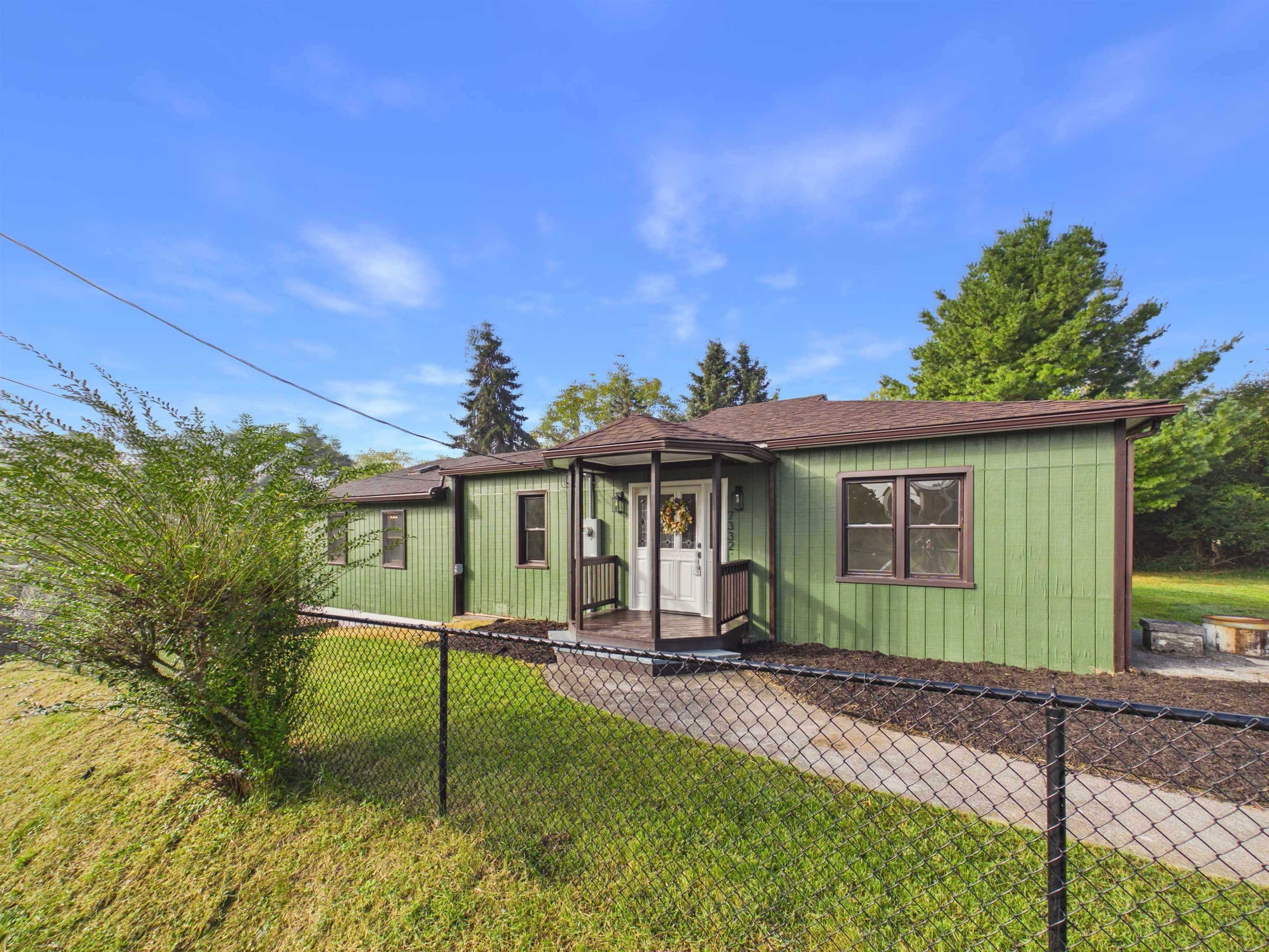 7332 Manns Drive Fairlawn VA 24141