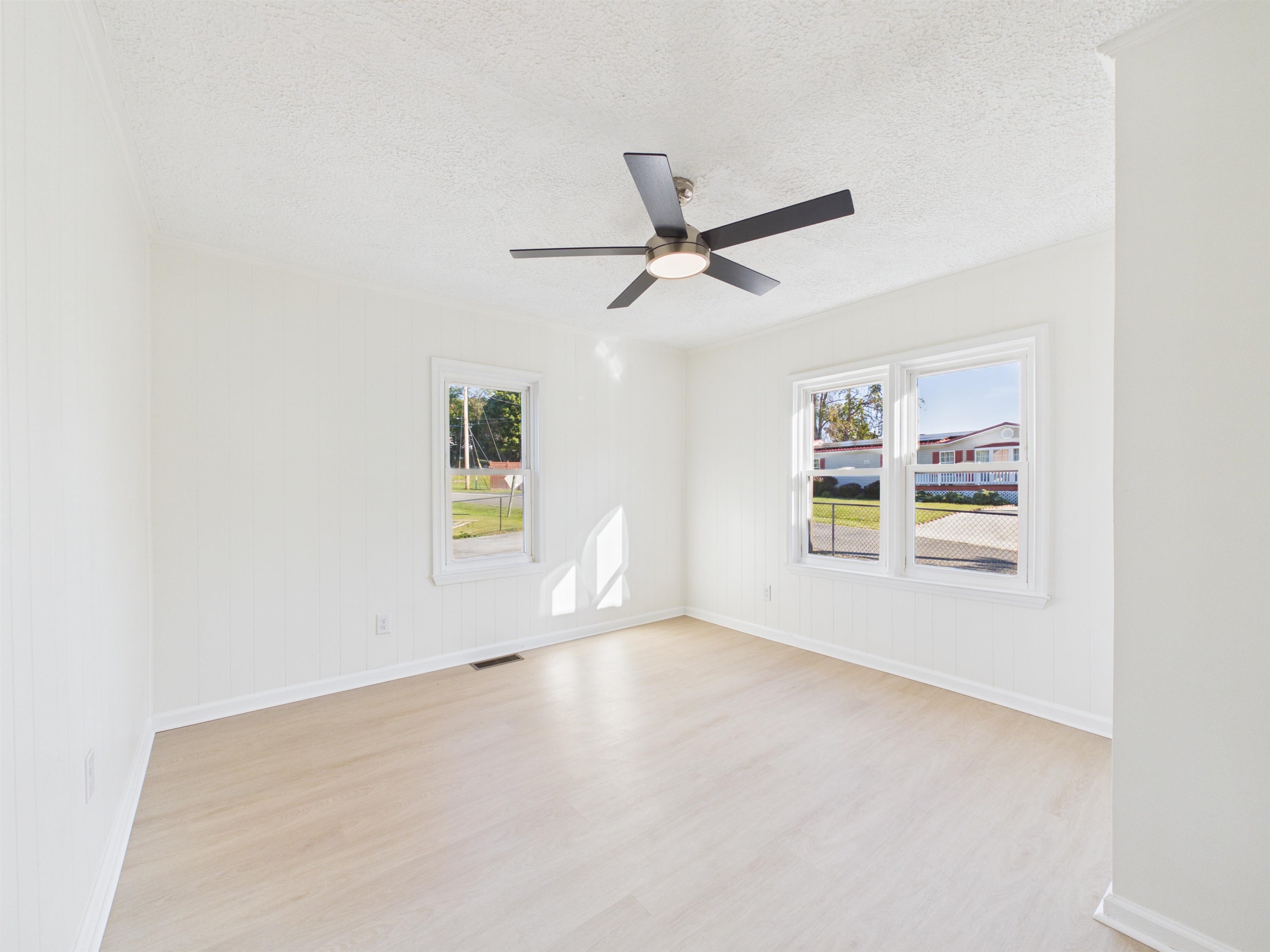 7332 Manns Drive Fairlawn VA 24141