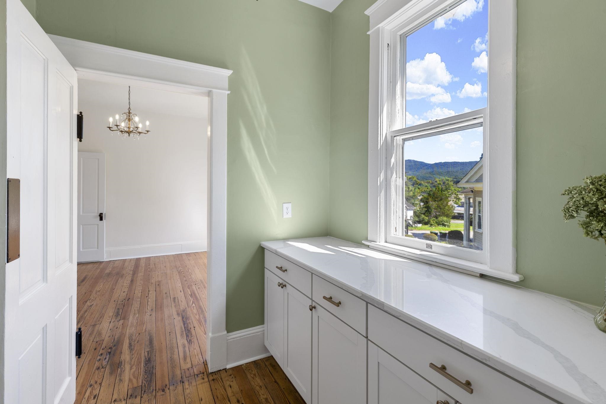 525 Madison Avenue N Pulaski VA 24301