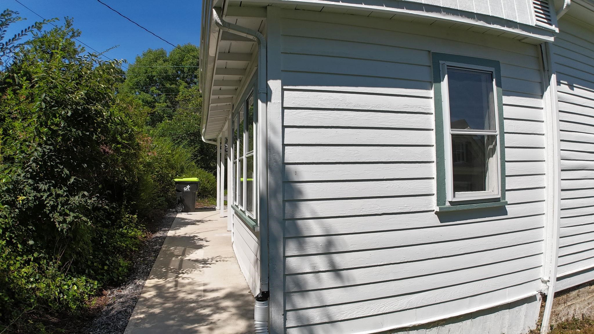 525 Madison Avenue N Pulaski VA 24301