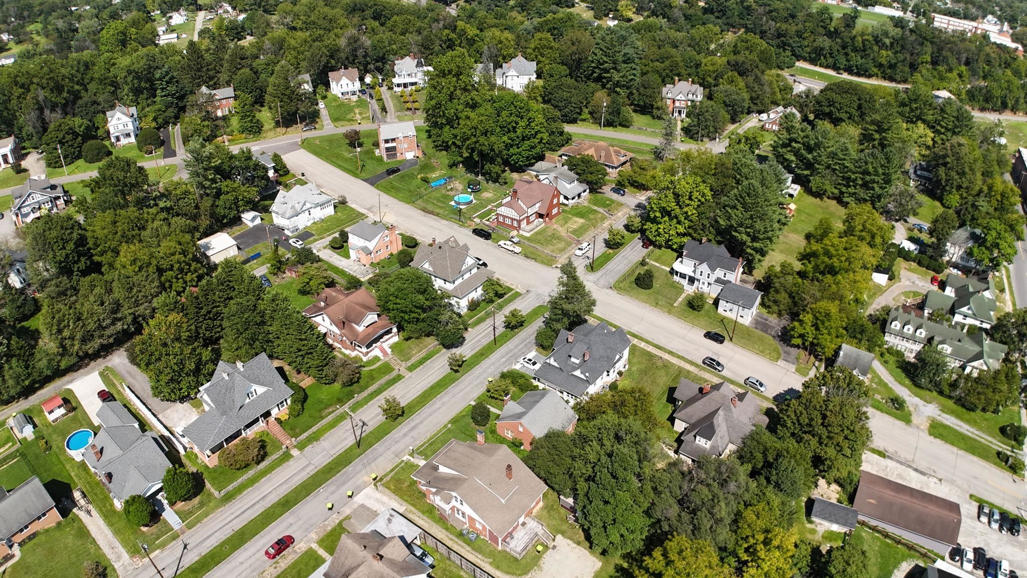 525 Madison Avenue N Pulaski VA 24301