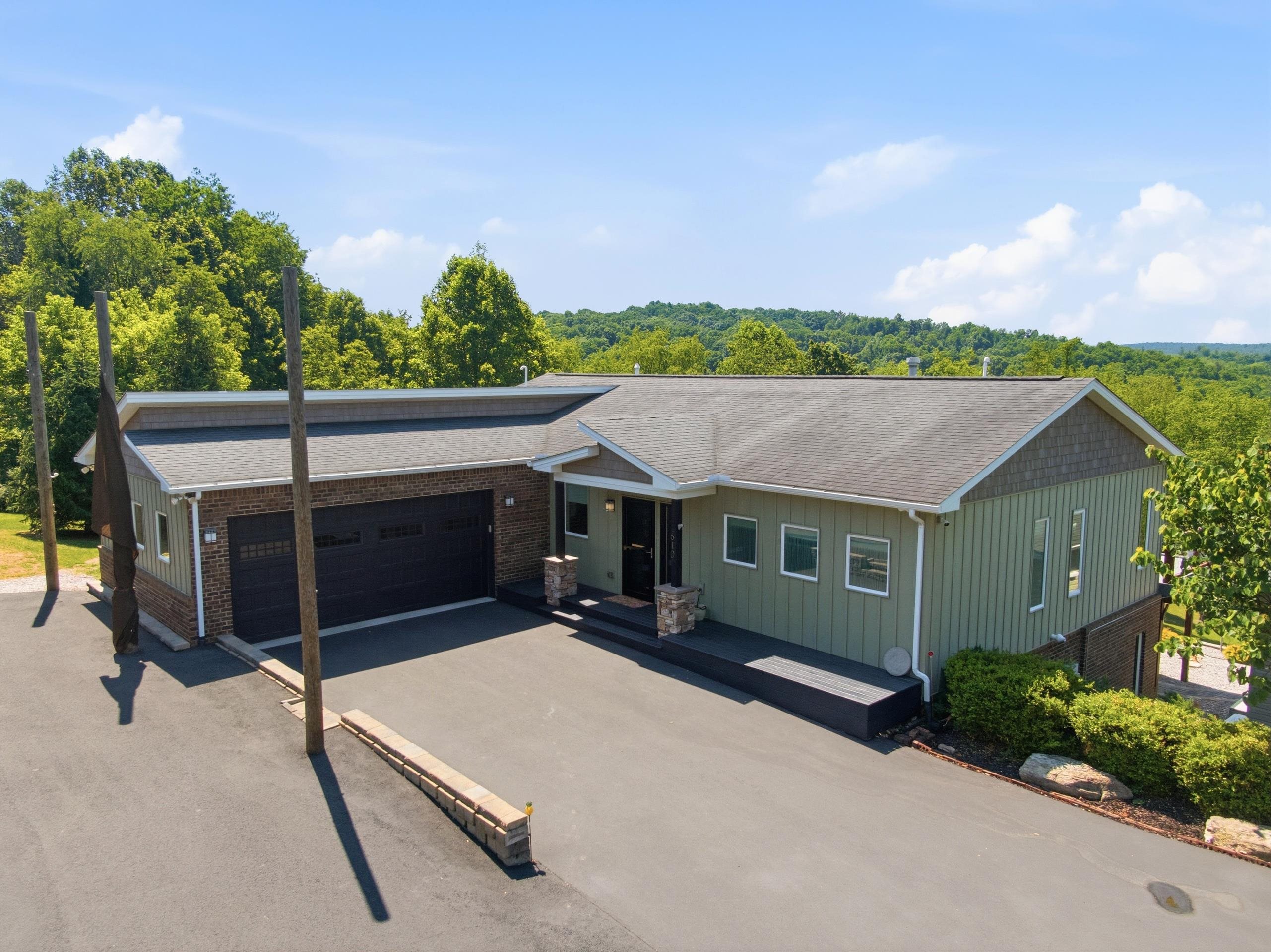 610 Wisteria Drive Radford VA 24141