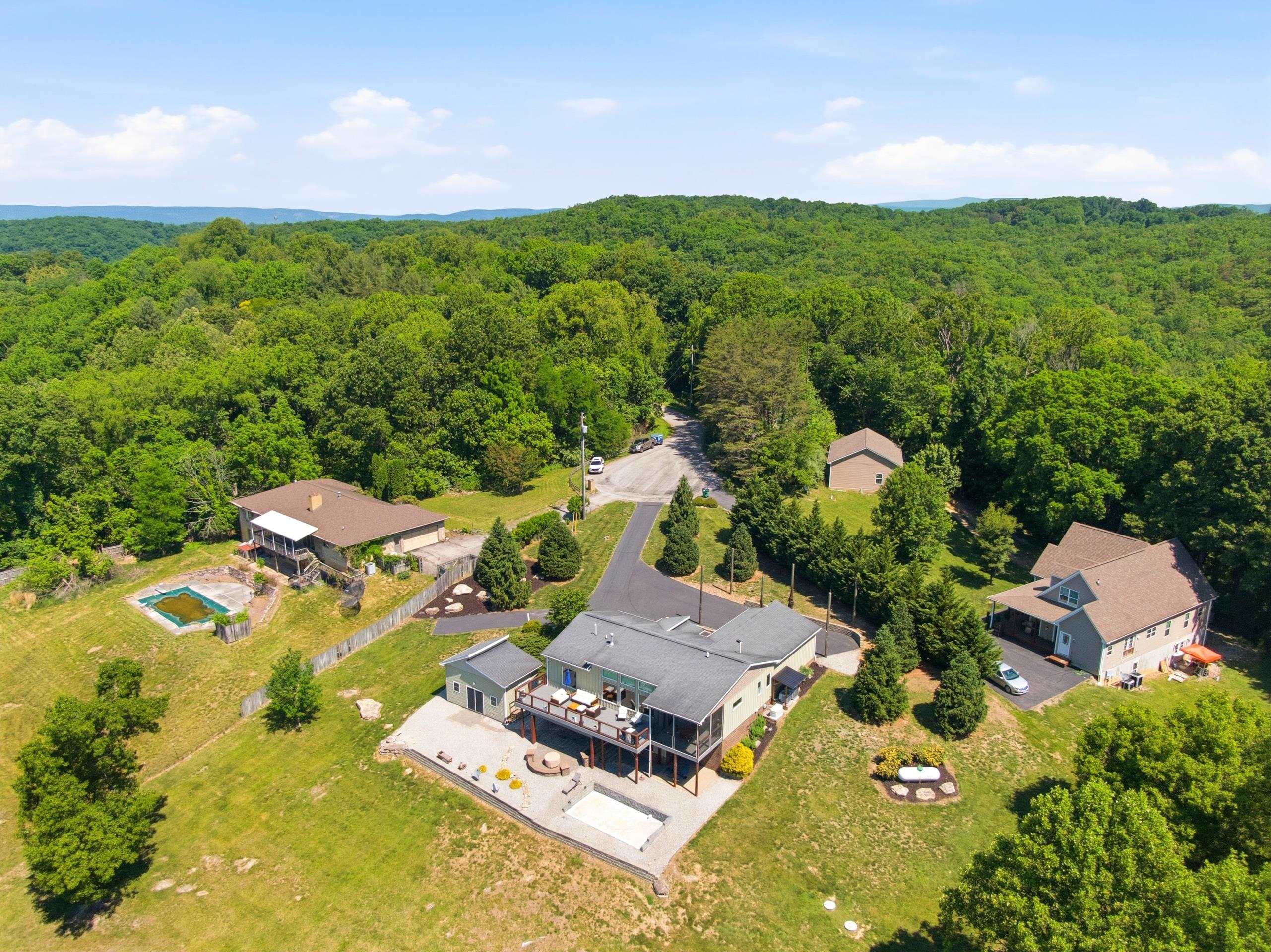610 Wisteria Drive Radford VA 24141
