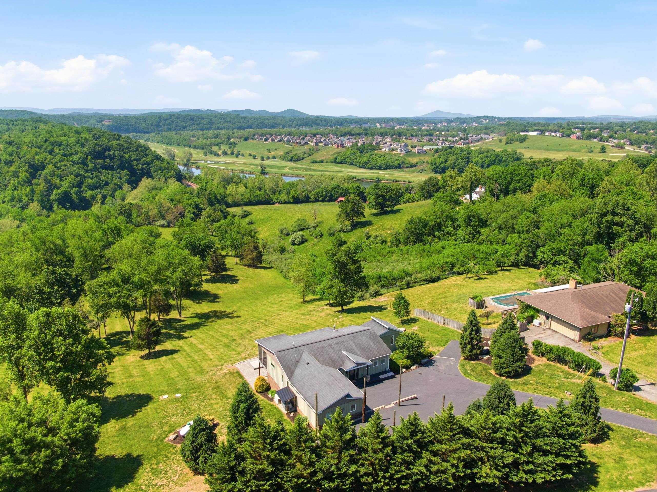 610 Wisteria Drive Radford VA 24141