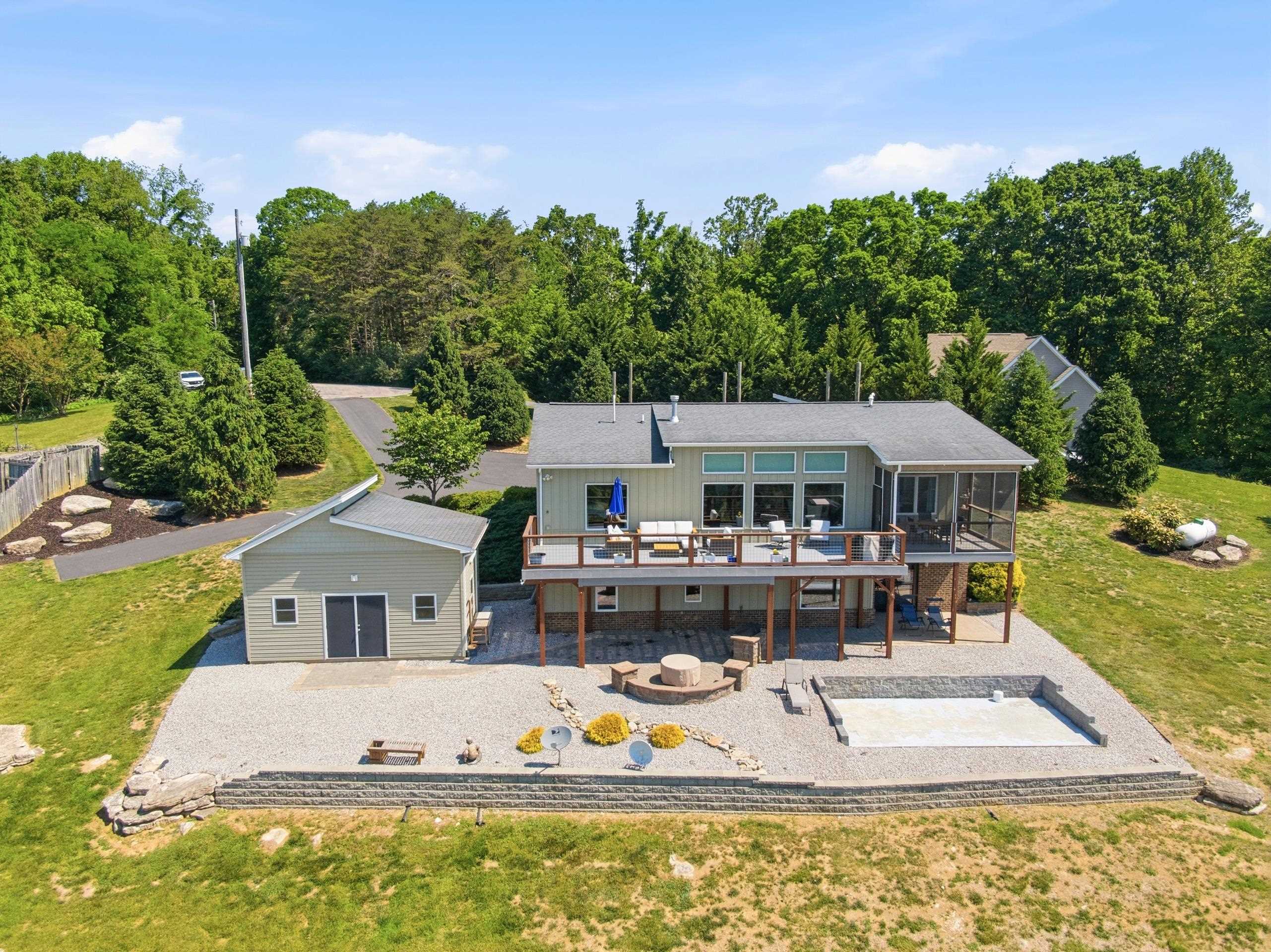 610 Wisteria Drive Radford VA 24141