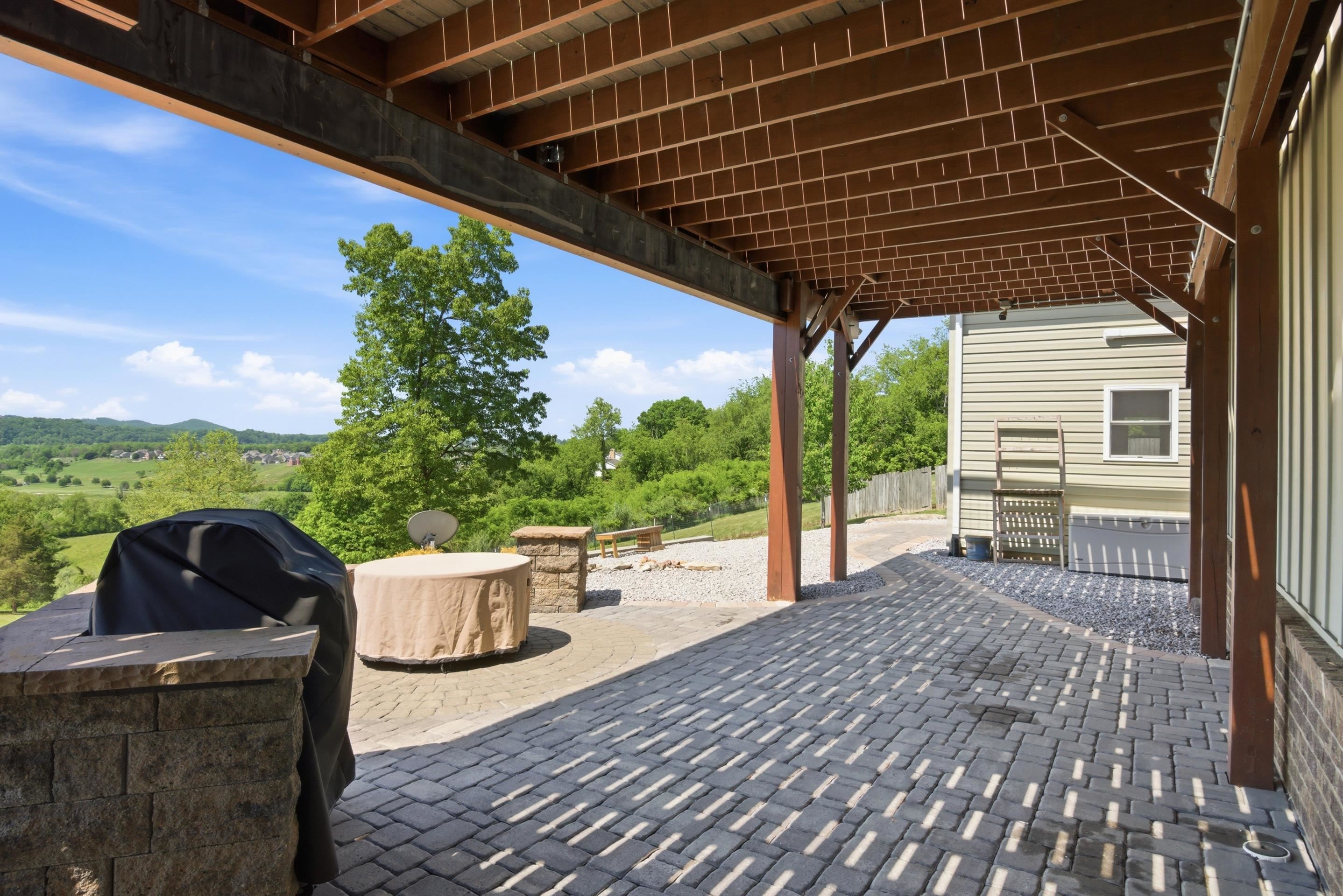 610 Wisteria Drive Radford VA 24141