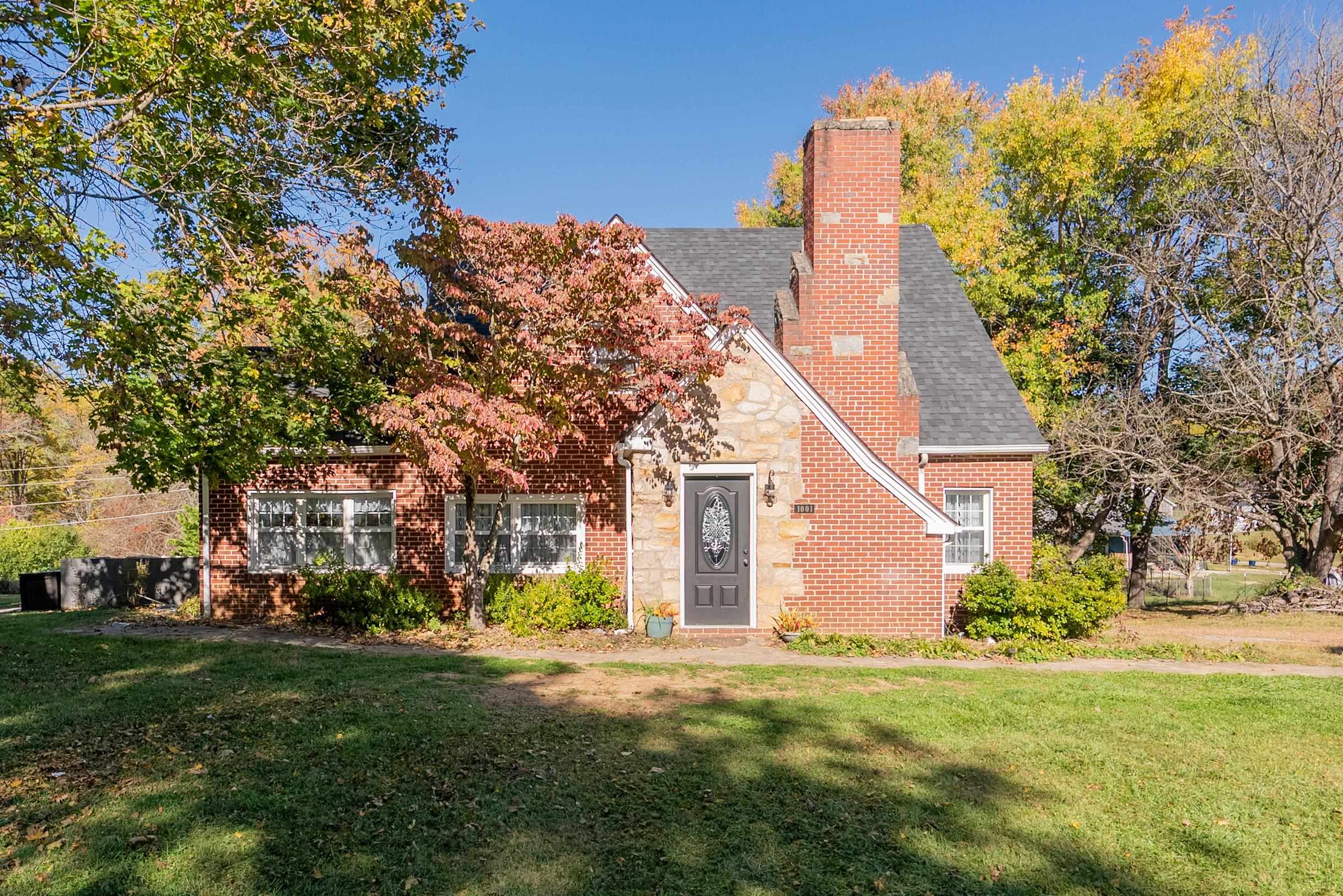 1001 Forest Hill Drive Pulaski VA 24301