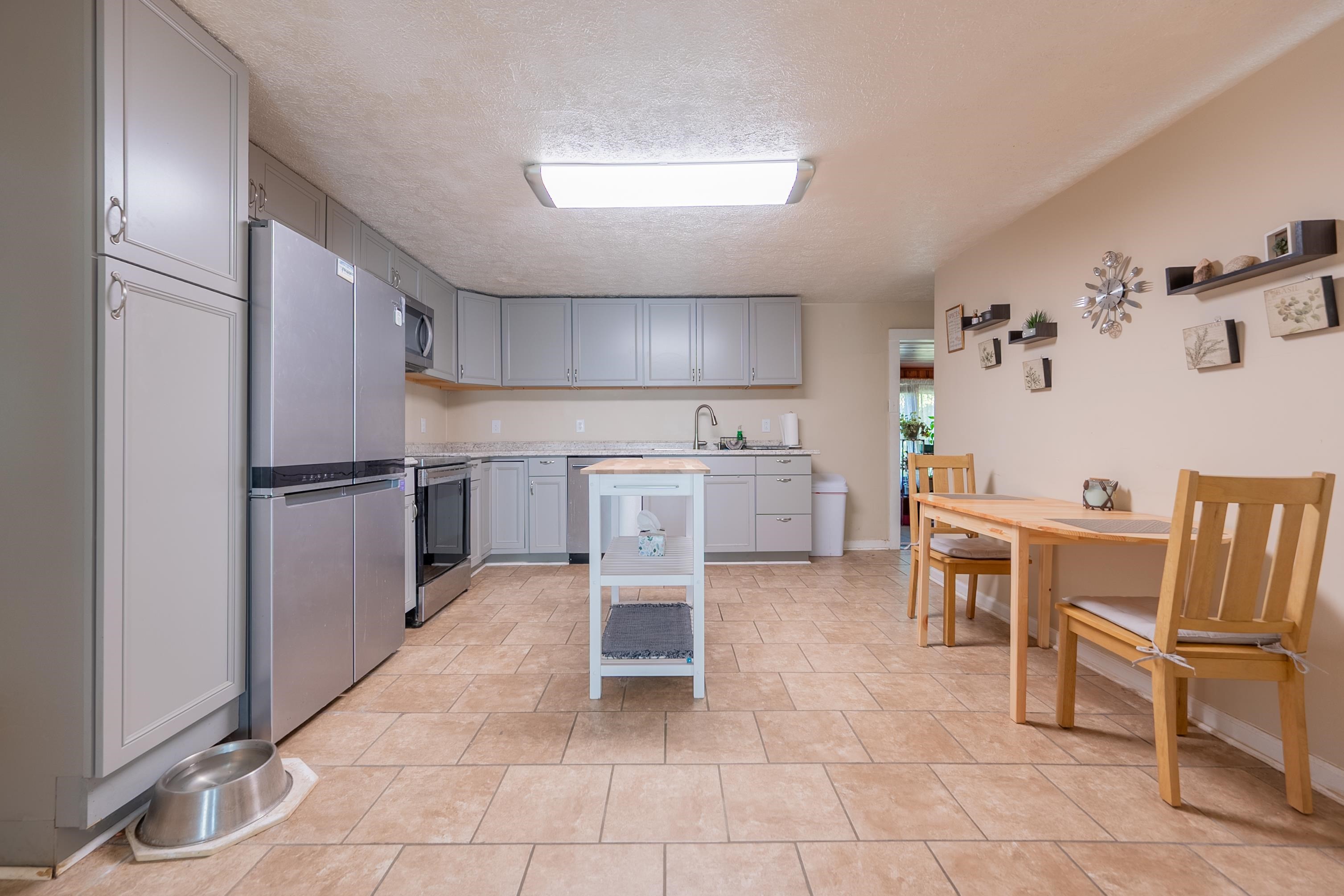 1001 Forest Hill Drive Pulaski VA 24301