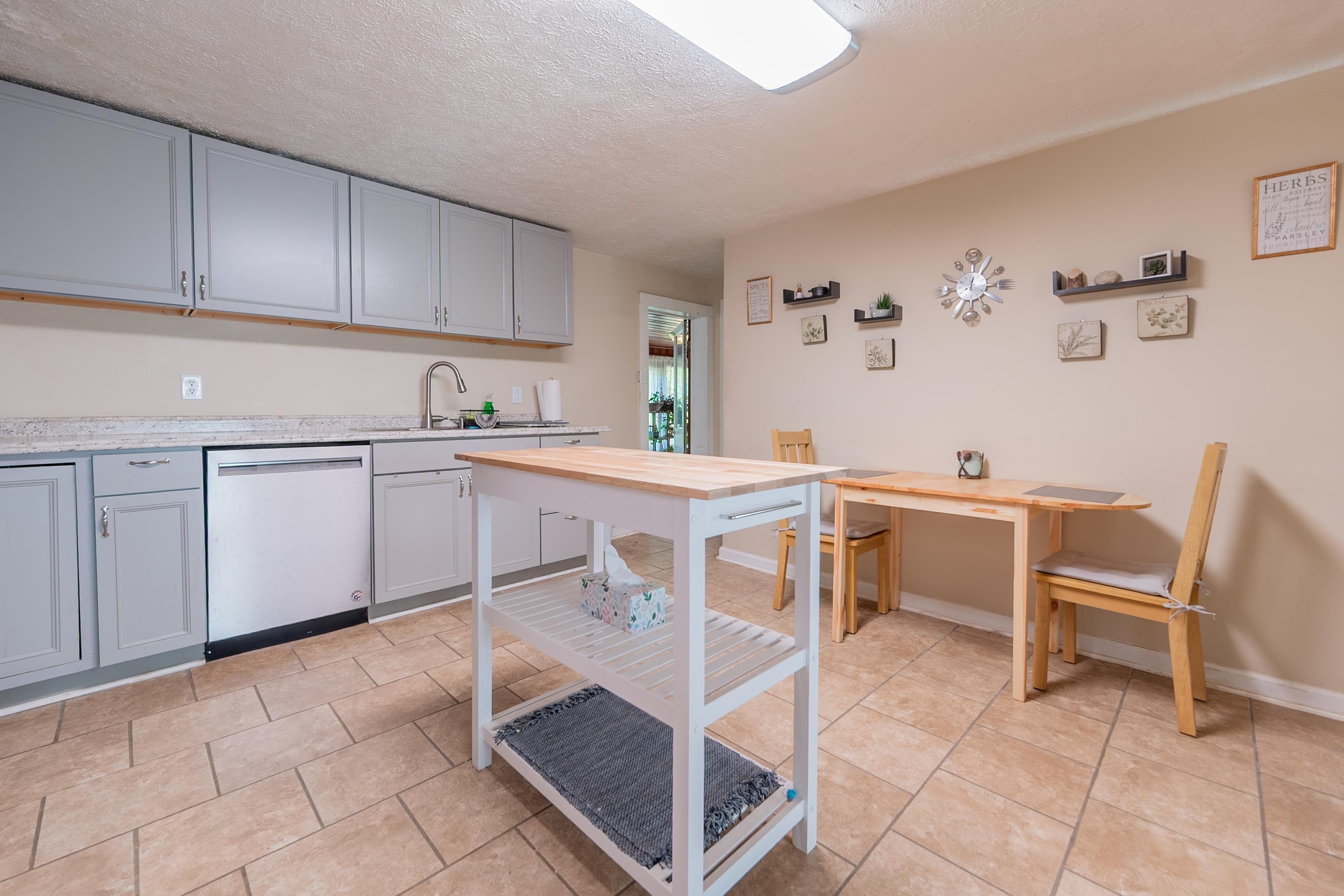 1001 Forest Hill Drive Pulaski VA 24301