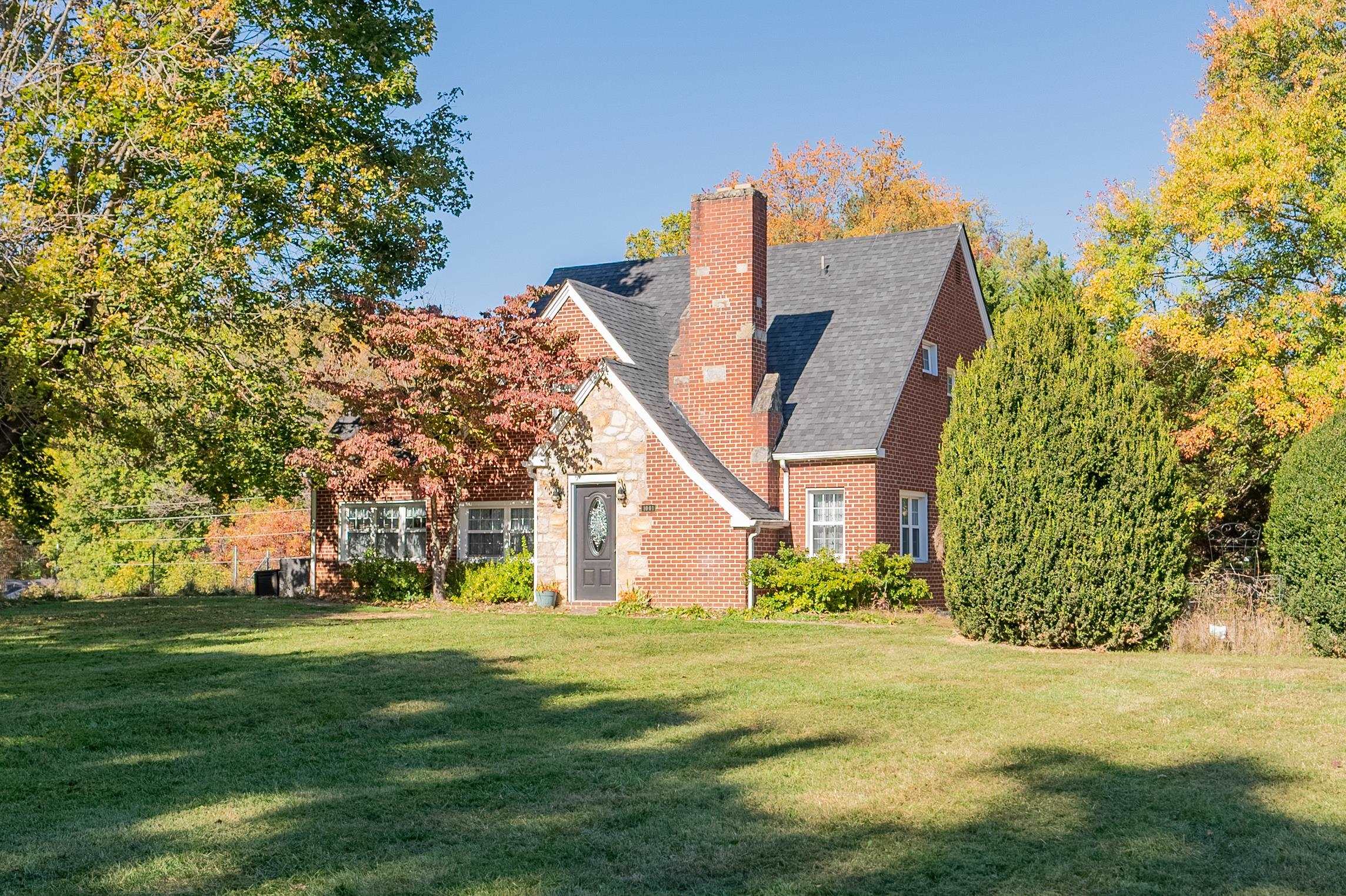 1001 Forest Hill Drive Pulaski VA 24301