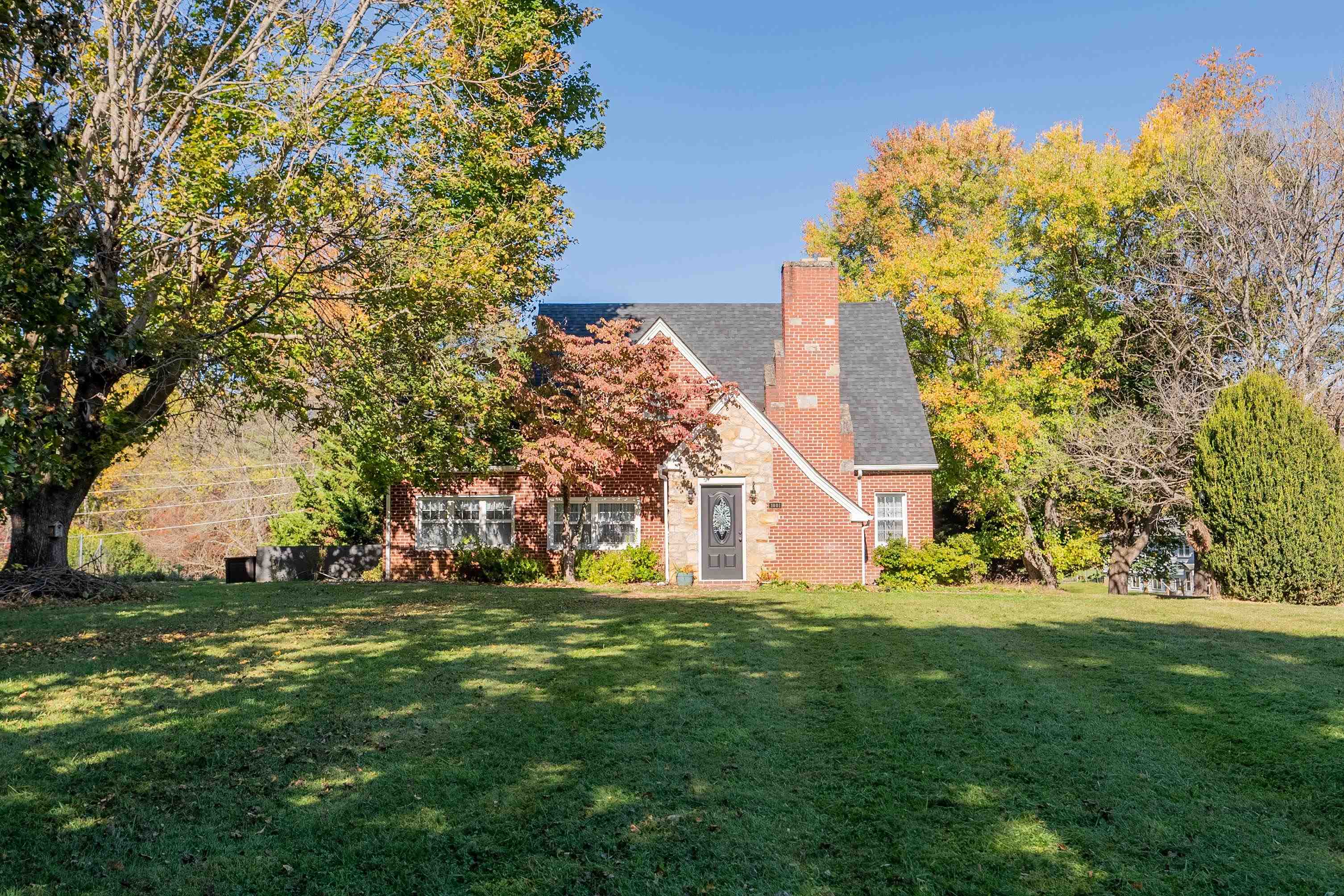 1001 Forest Hill Drive Pulaski VA 24301