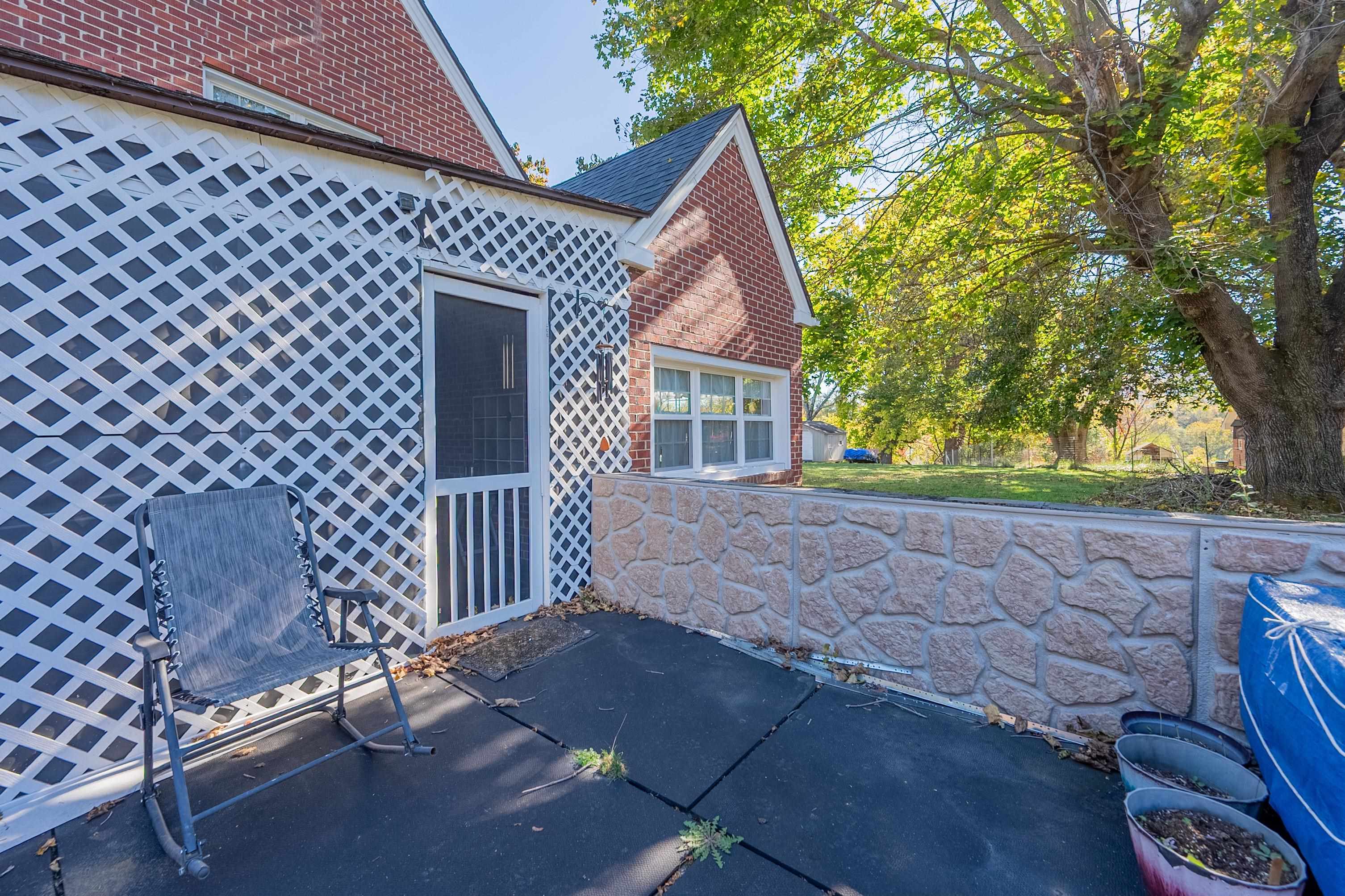 1001 Forest Hill Drive Pulaski VA 24301