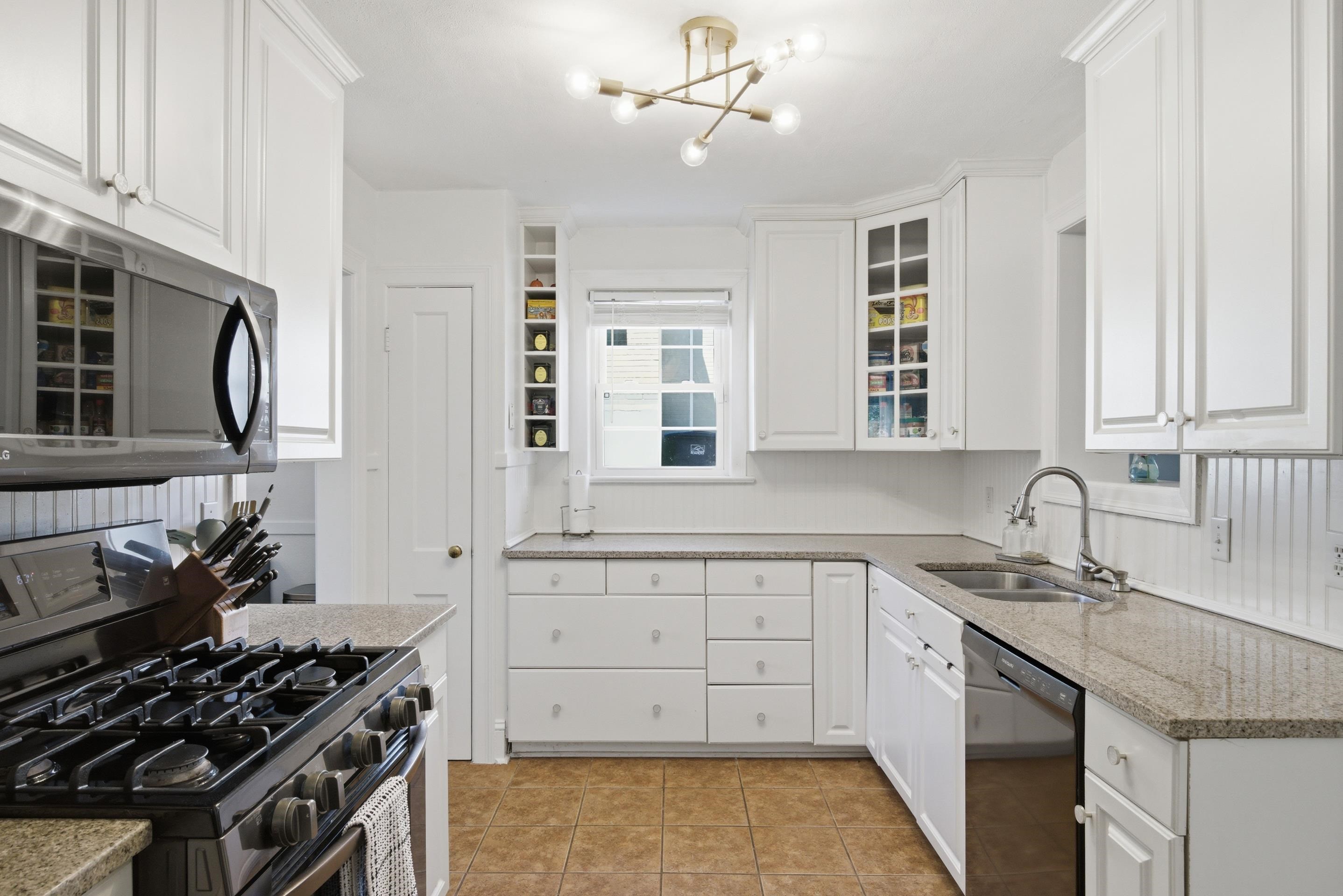 1609 Center Hill Drive SW Roanoke VA 24015