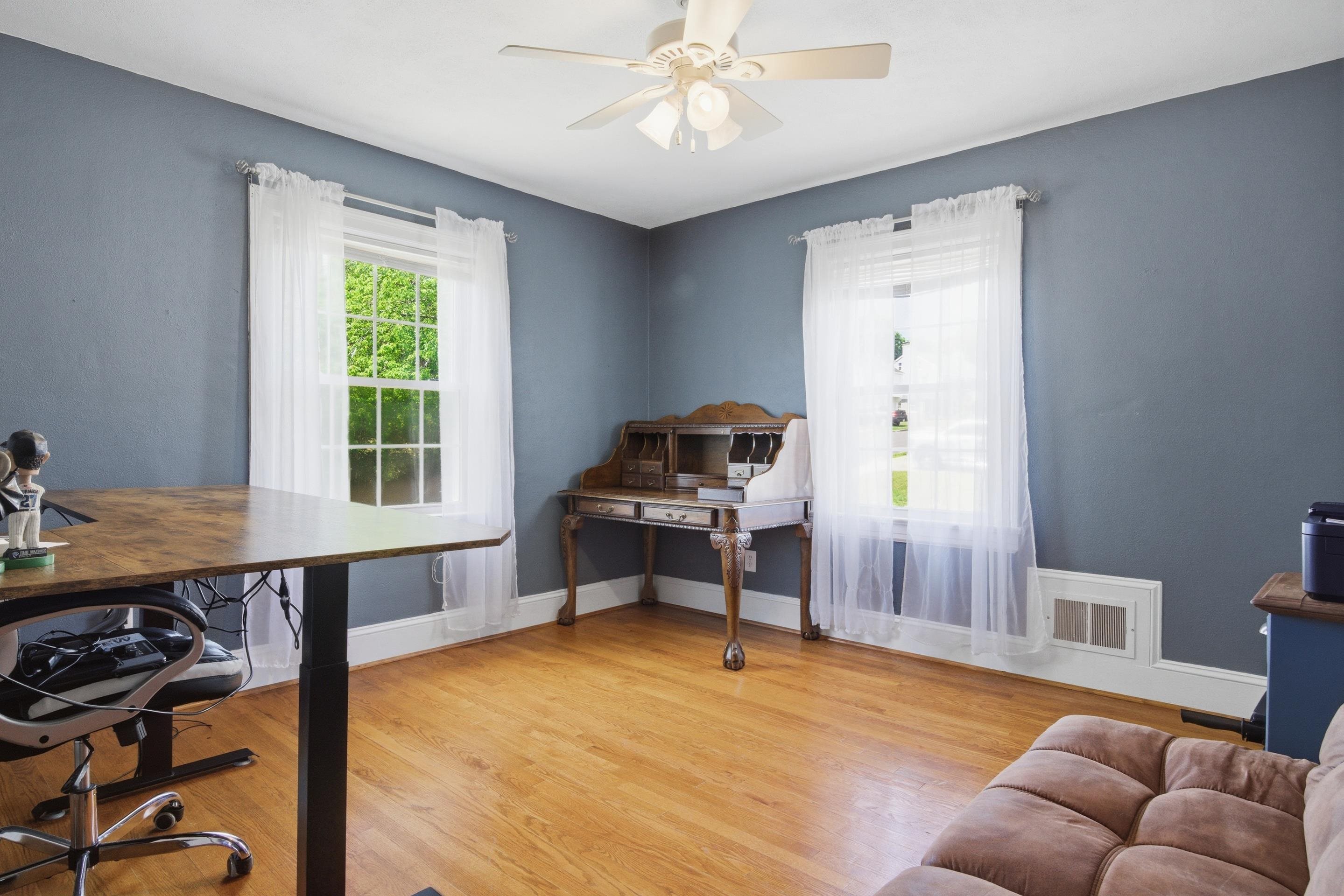 1609 Center Hill Drive SW Roanoke VA 24015