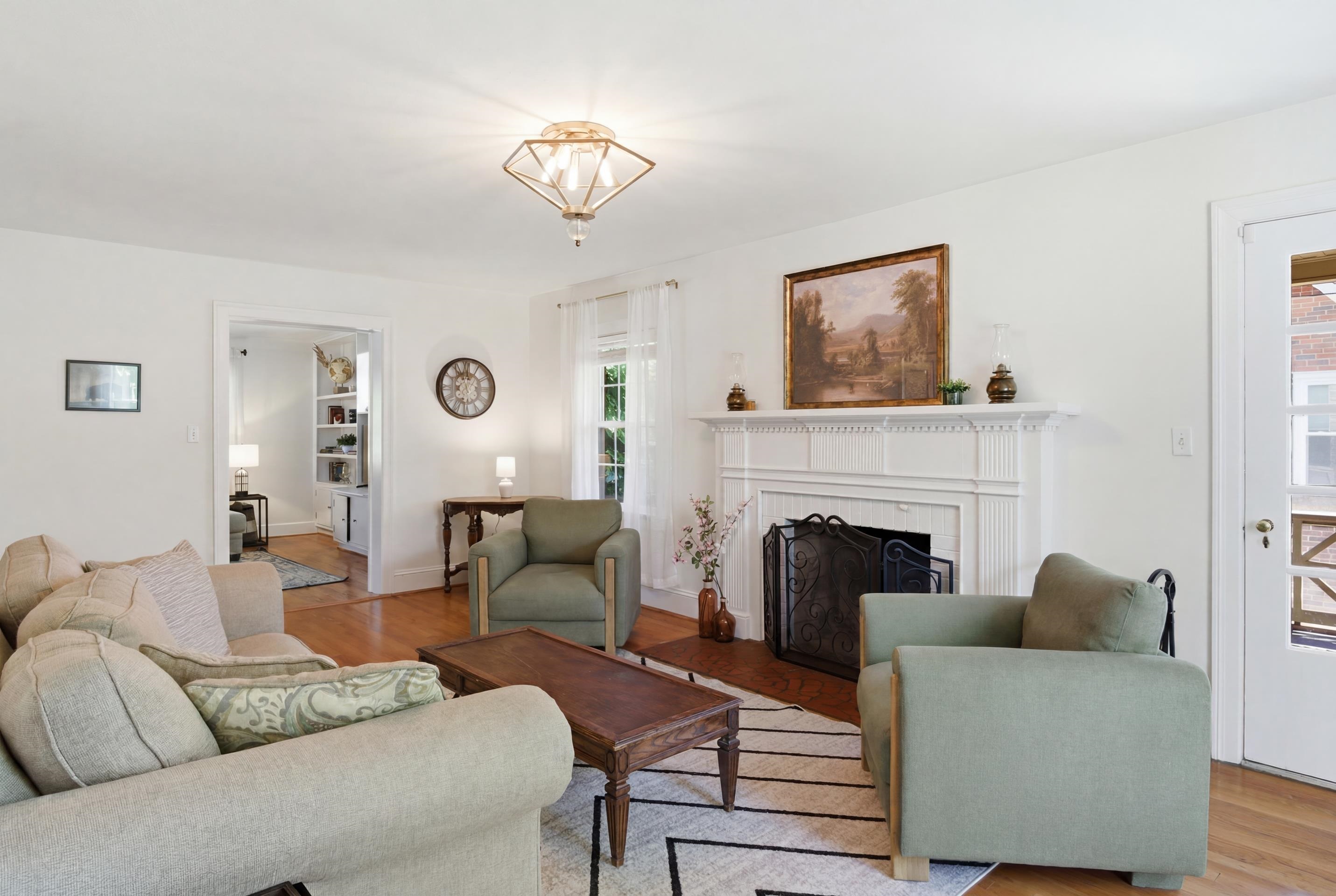 1609 Center Hill Drive SW Roanoke VA 24015