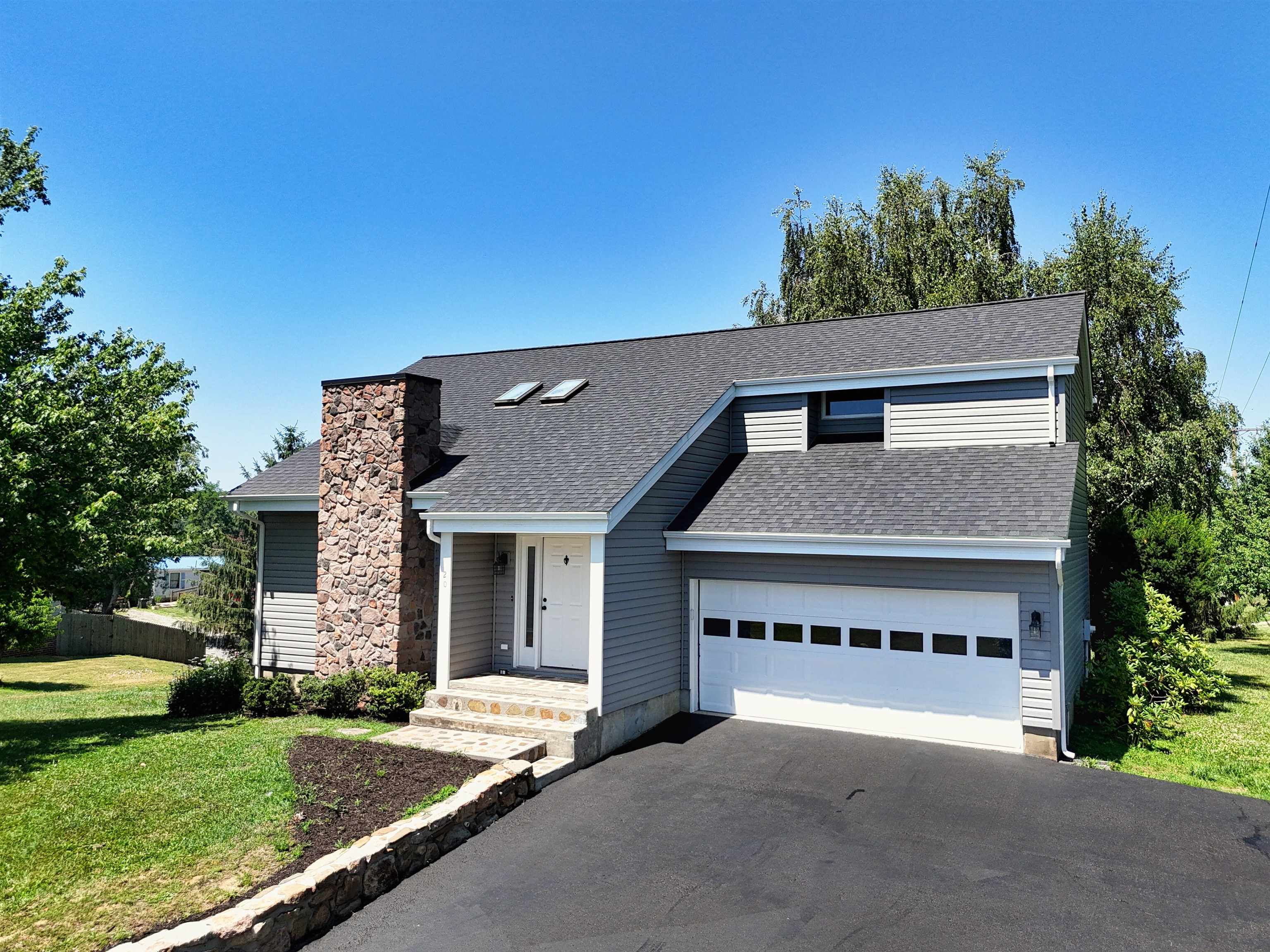20 Howery Street Christiansburg VA 24073