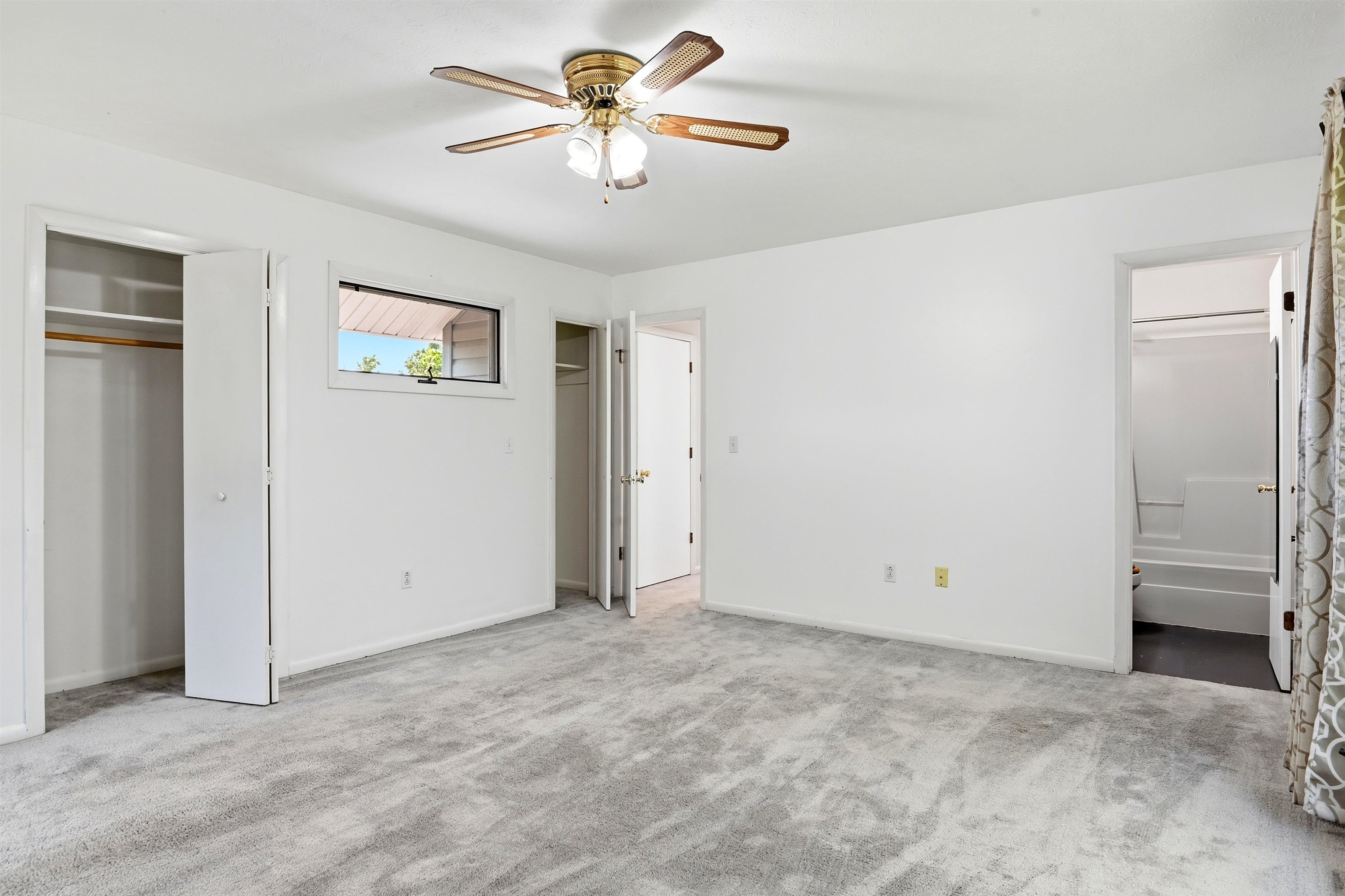 20 Howery Street Christiansburg VA 24073