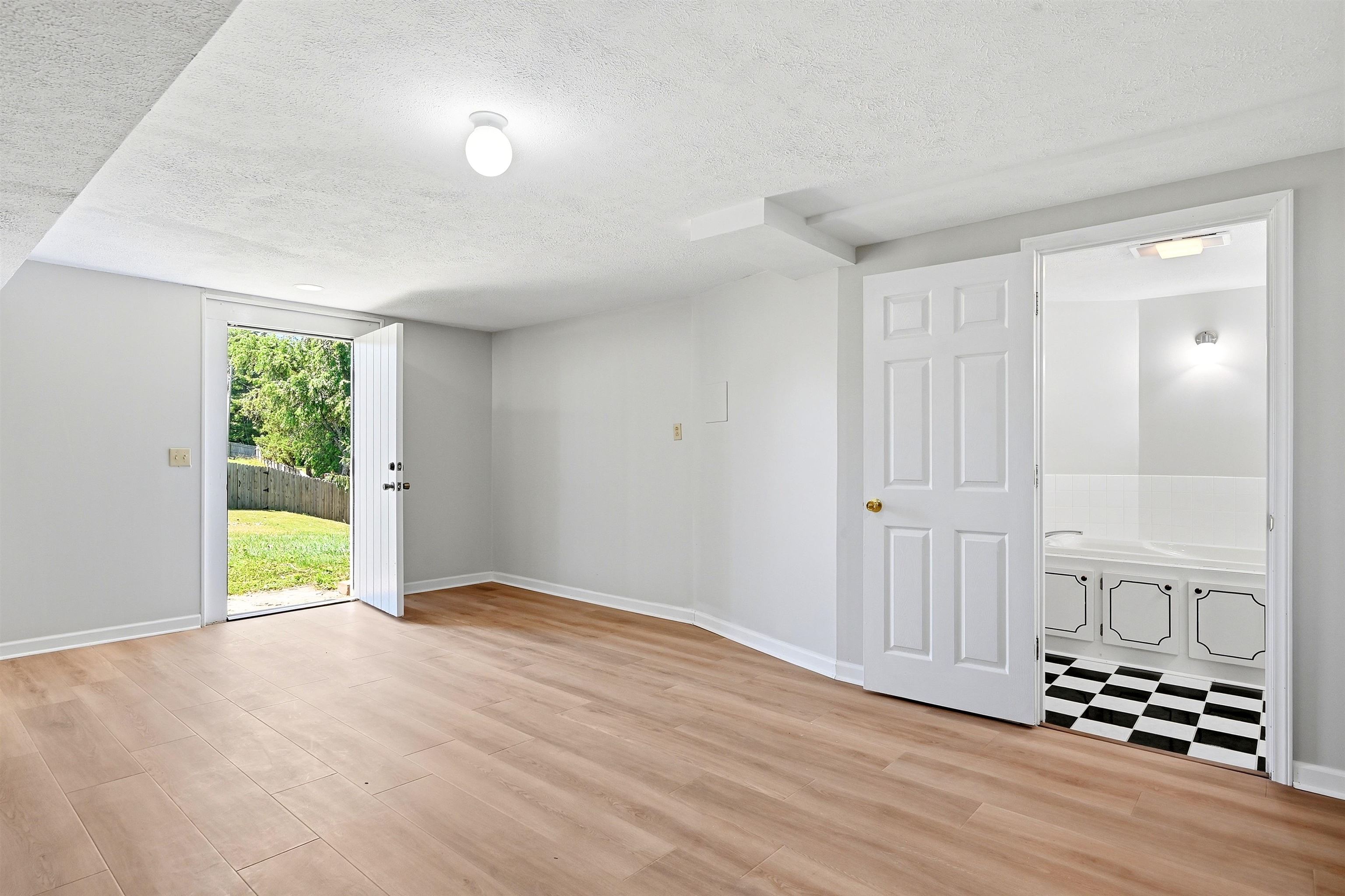 20 Howery Street Christiansburg VA 24073