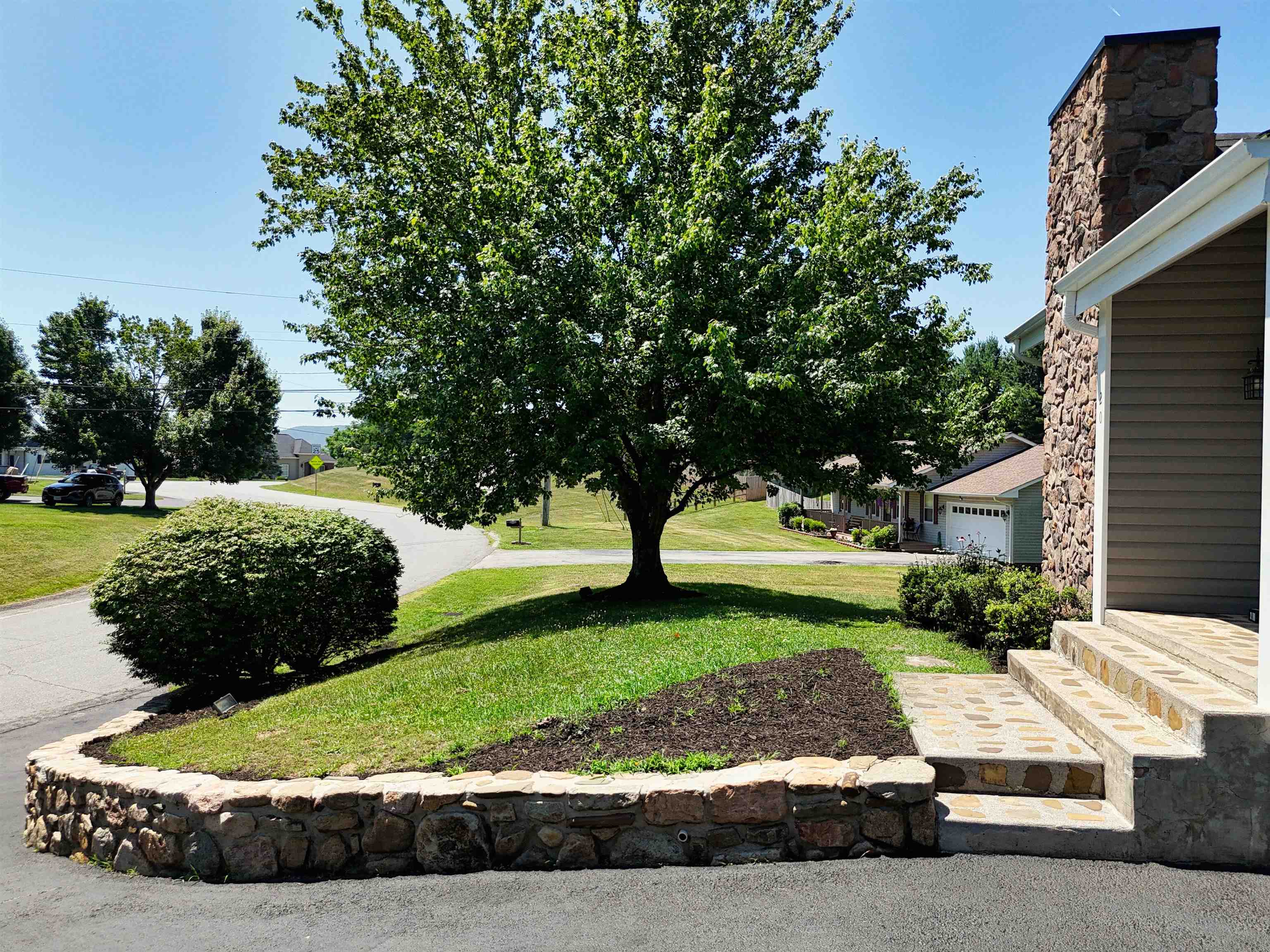 20 Howery Street Christiansburg VA 24073