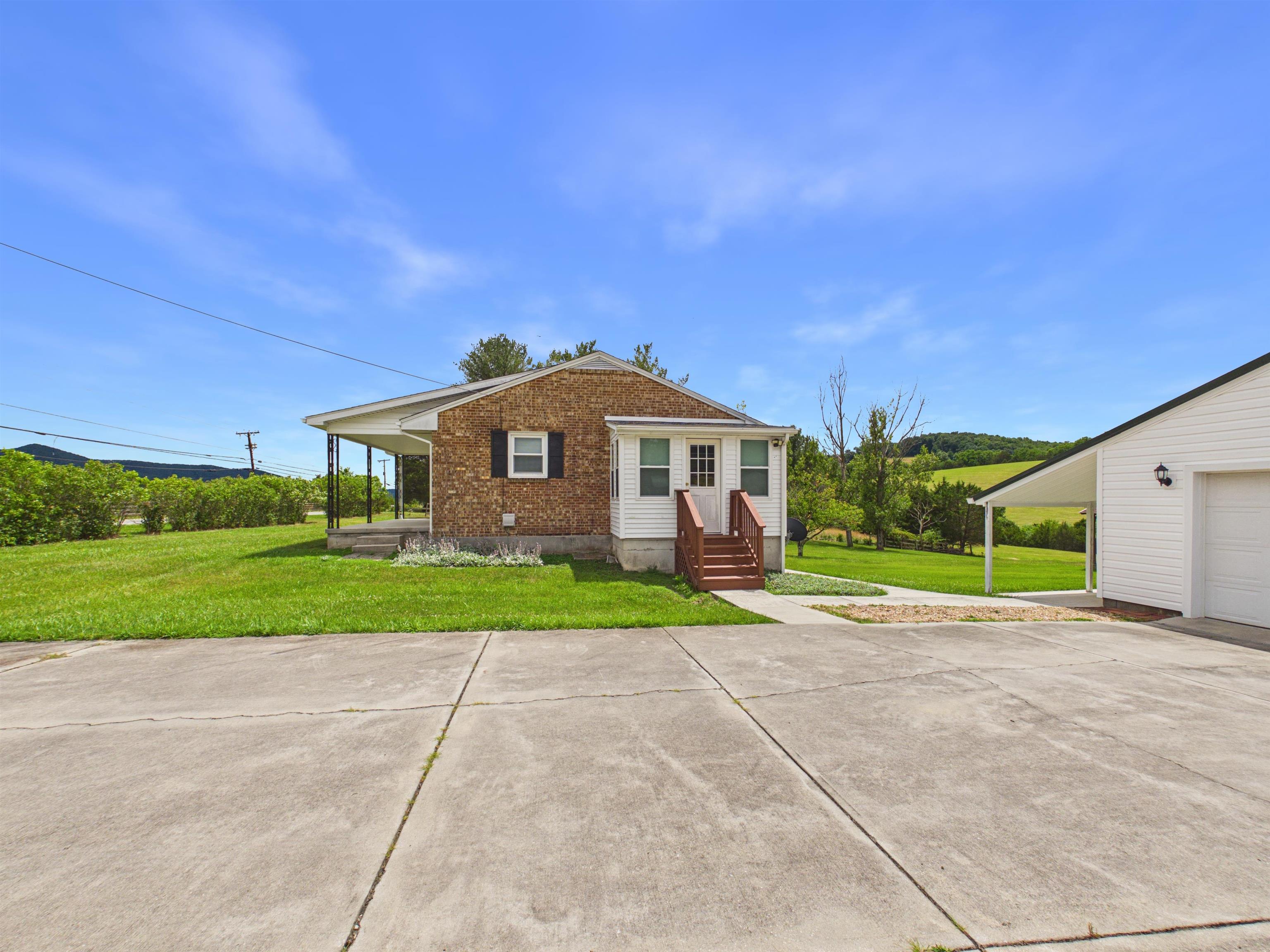 2653 Lusters Gate Road Blacksburg VA 24060