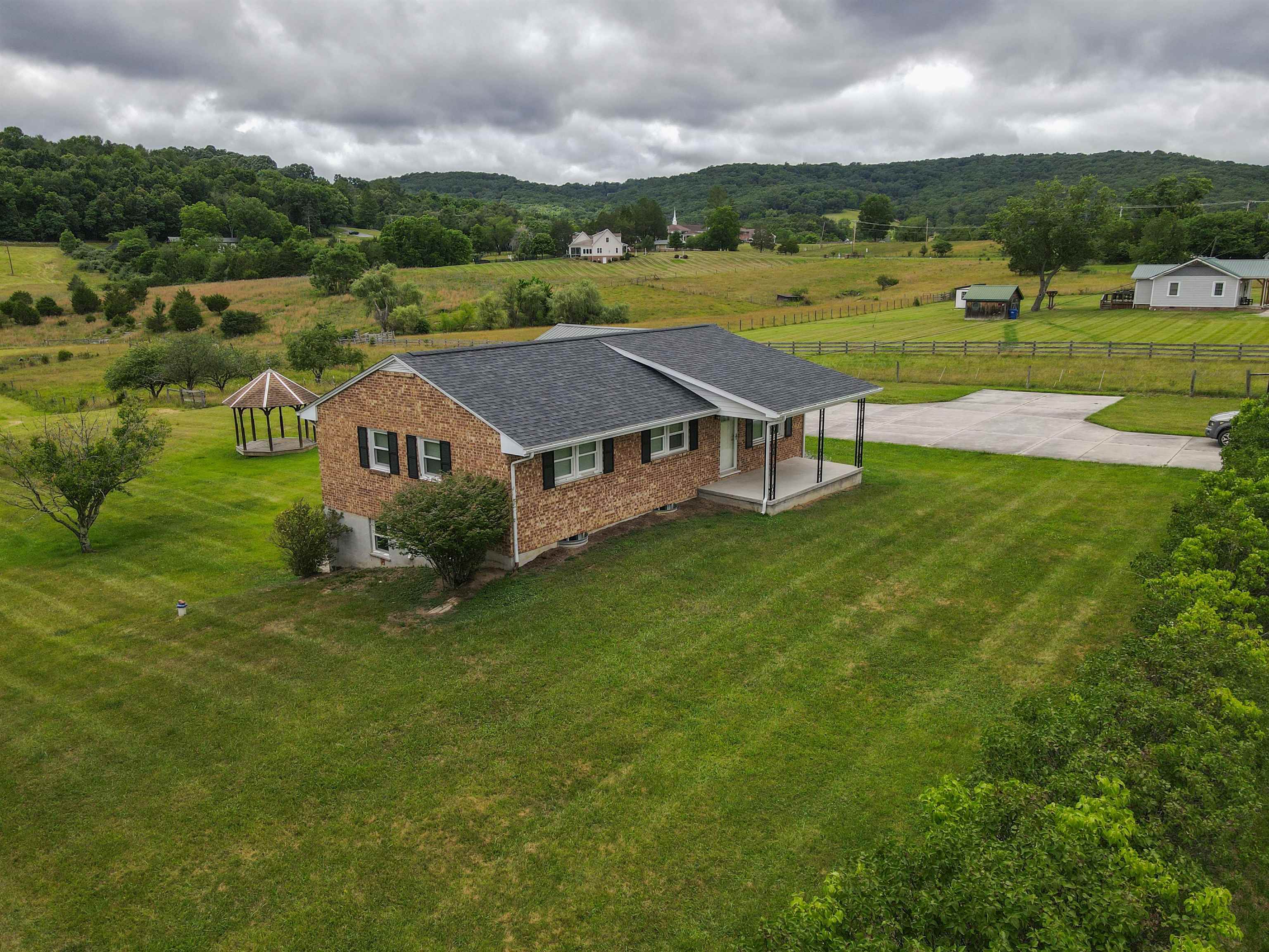 2653 Lusters Gate Road Blacksburg VA 24060