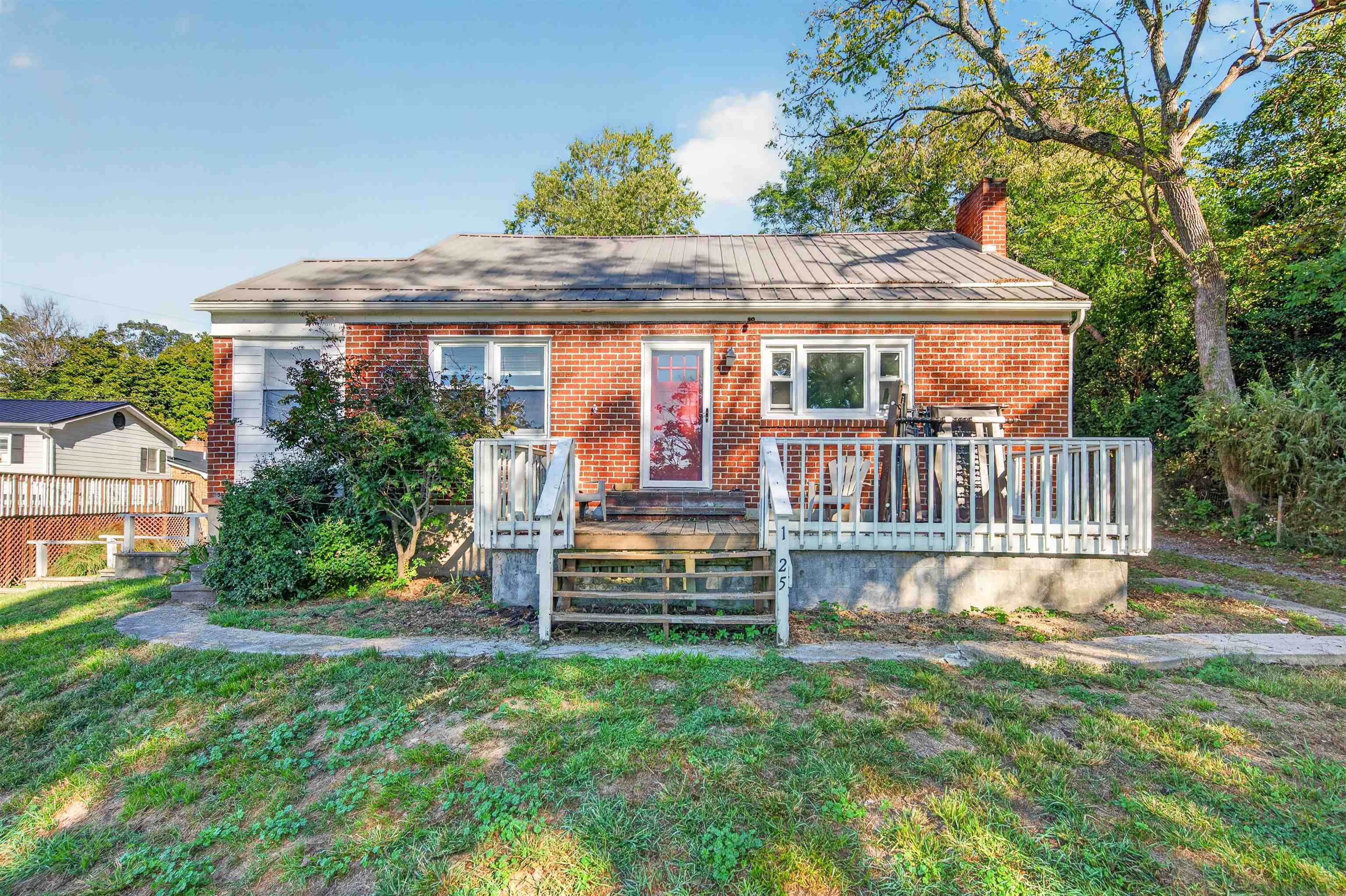1725 Newbern Road Pulaski VA 24301