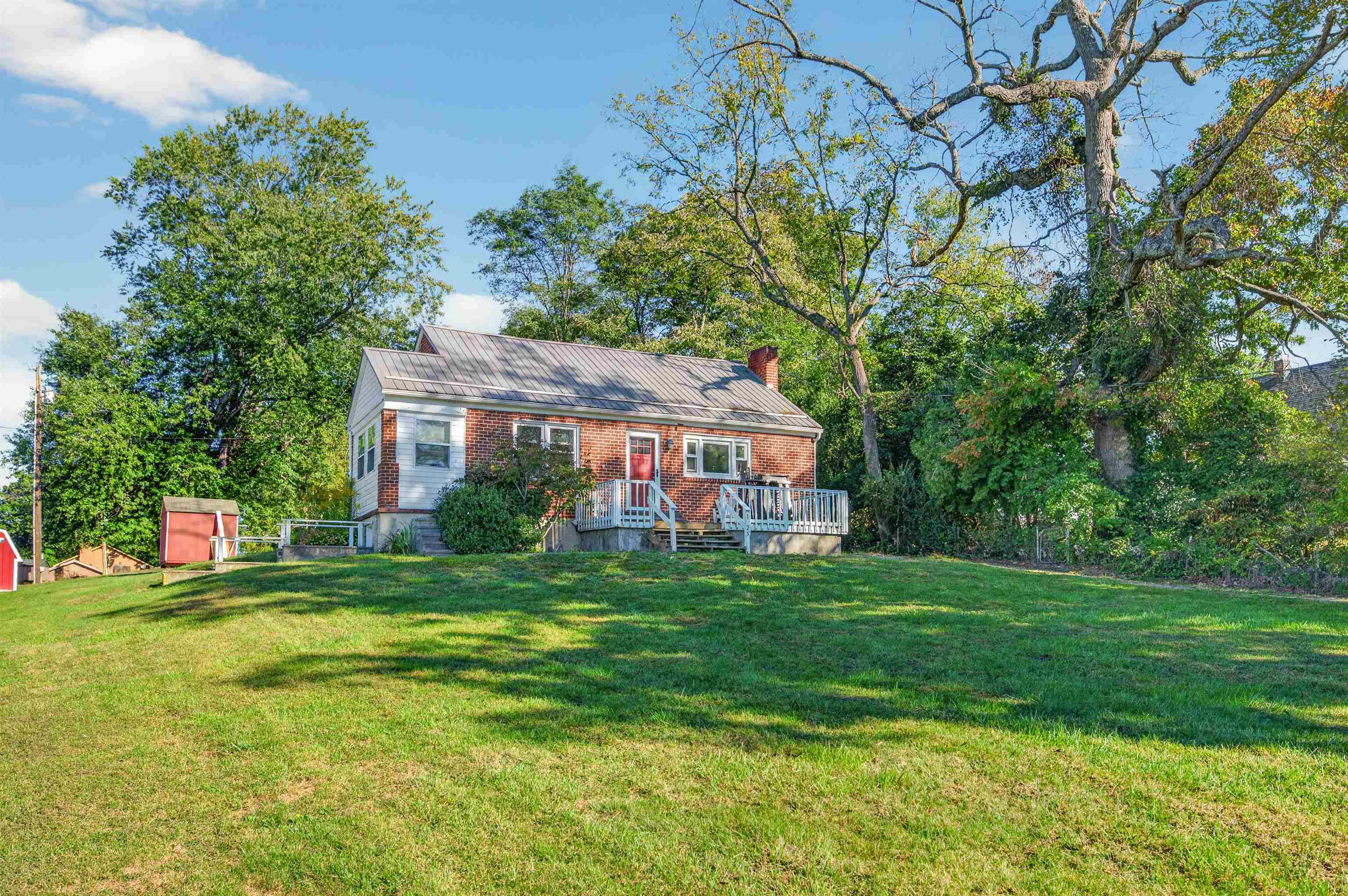 1725 Newbern Road Pulaski VA 24301