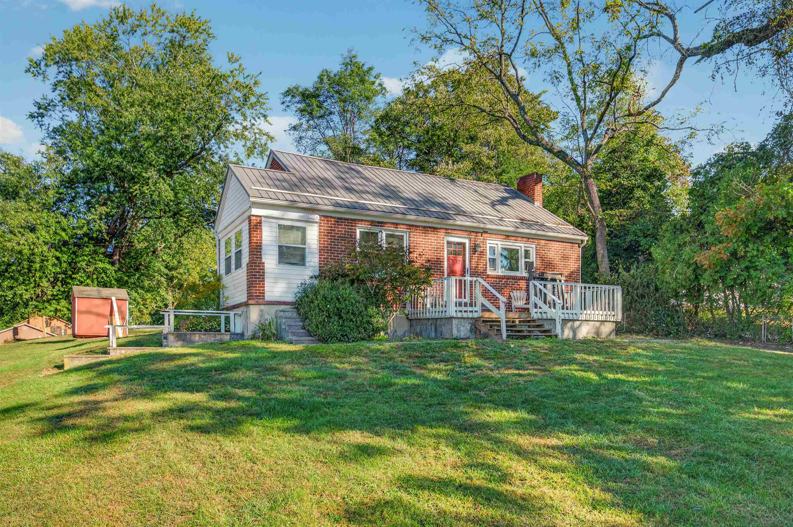 1725 Newbern Road Pulaski VA 24301