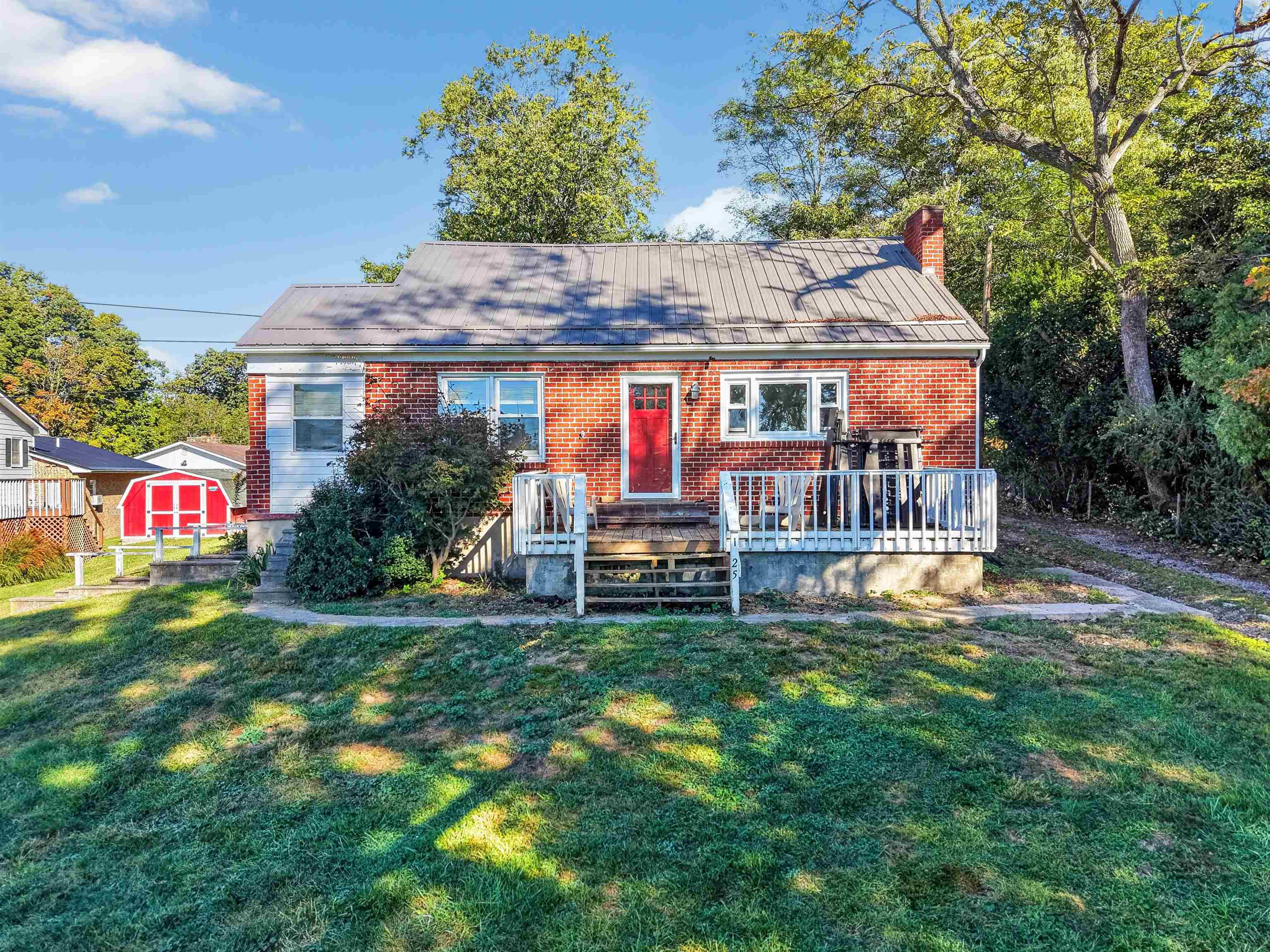 1725 Newbern Road Pulaski VA 24301