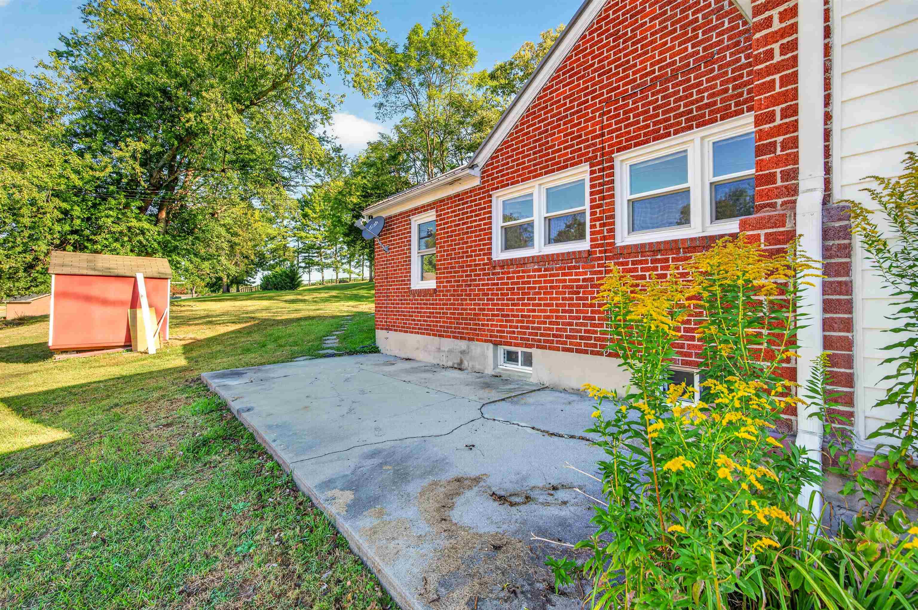 1725 Newbern Road Pulaski VA 24301