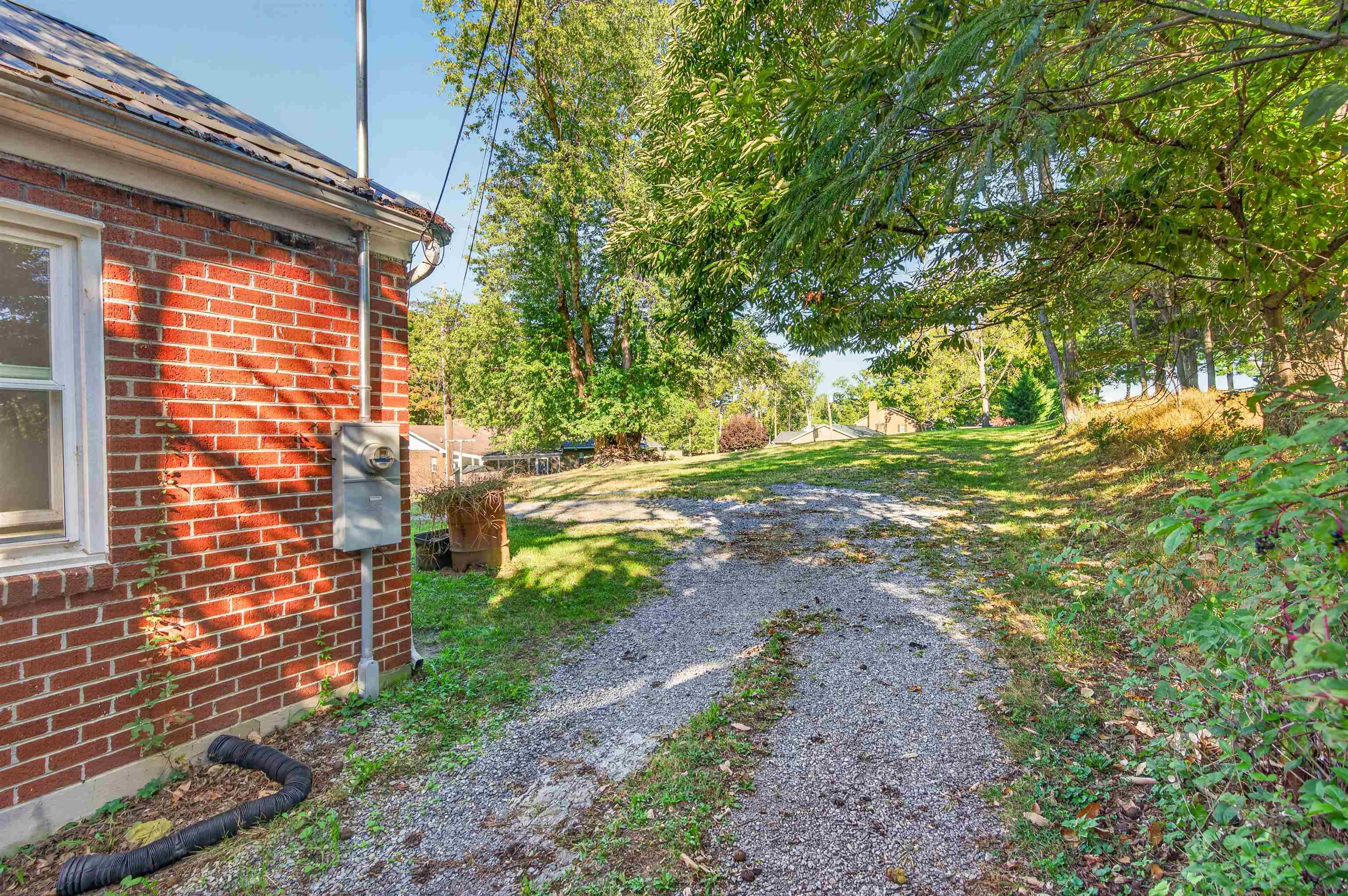 1725 Newbern Road Pulaski VA 24301