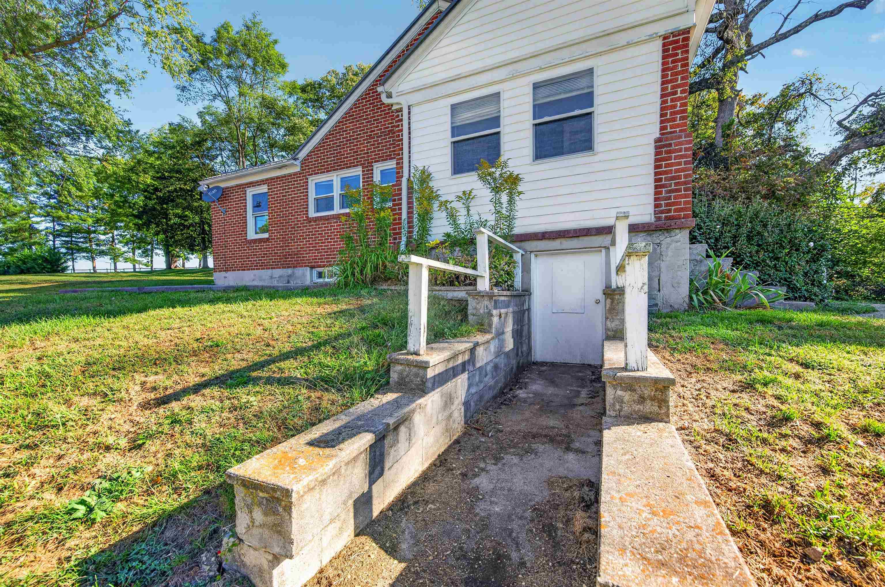 1725 Newbern Road Pulaski VA 24301
