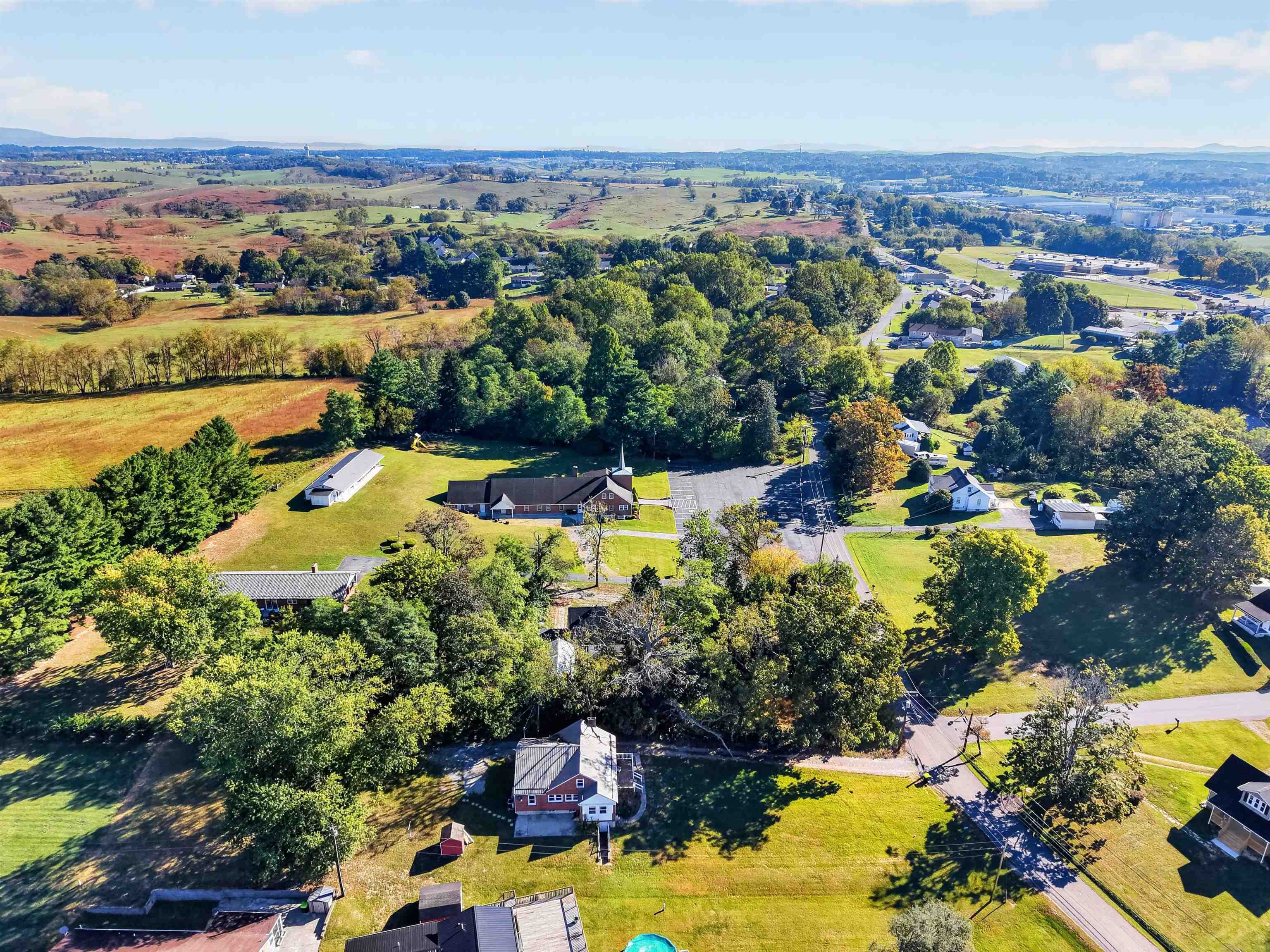 1725 Newbern Road Pulaski VA 24301
