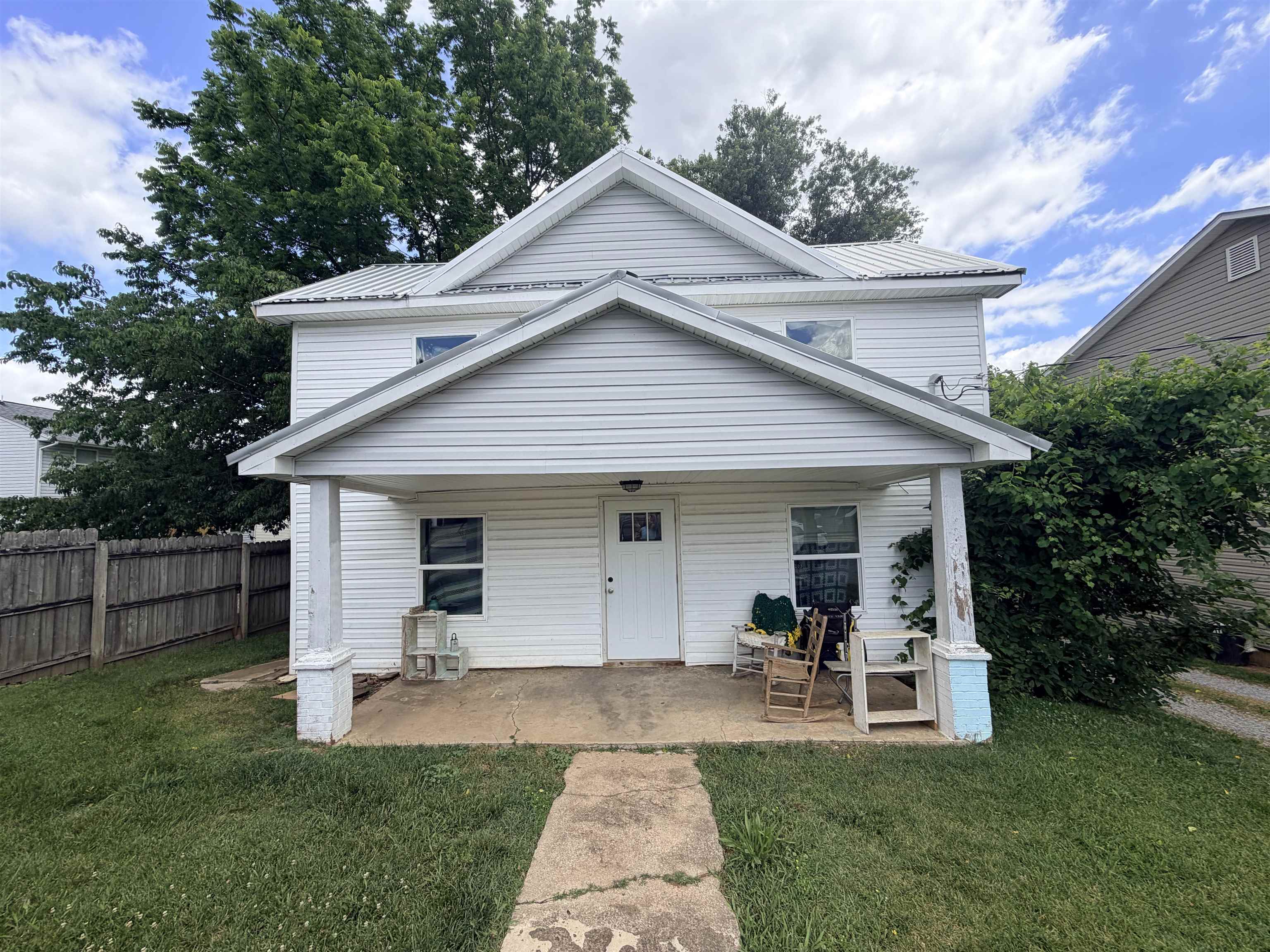 203 Carter Street Radford VA 24141