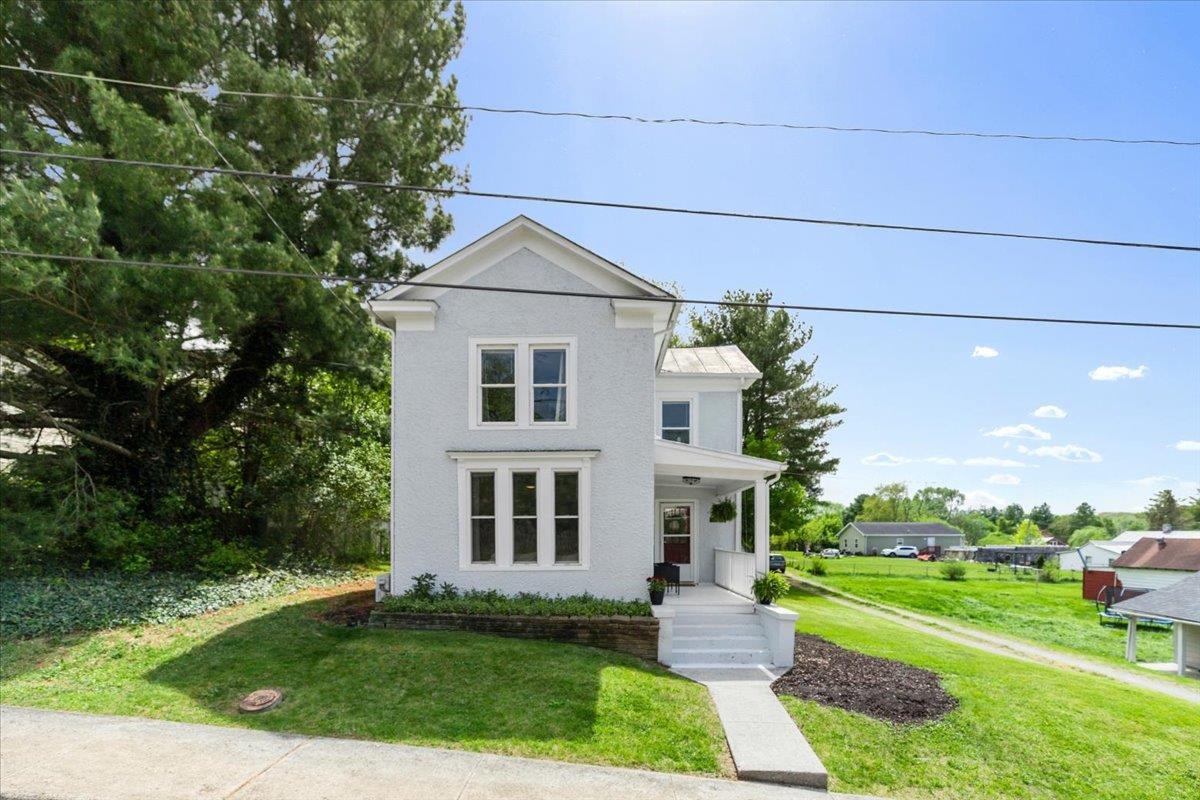 204 Pendleton Street Radford VA 24141
