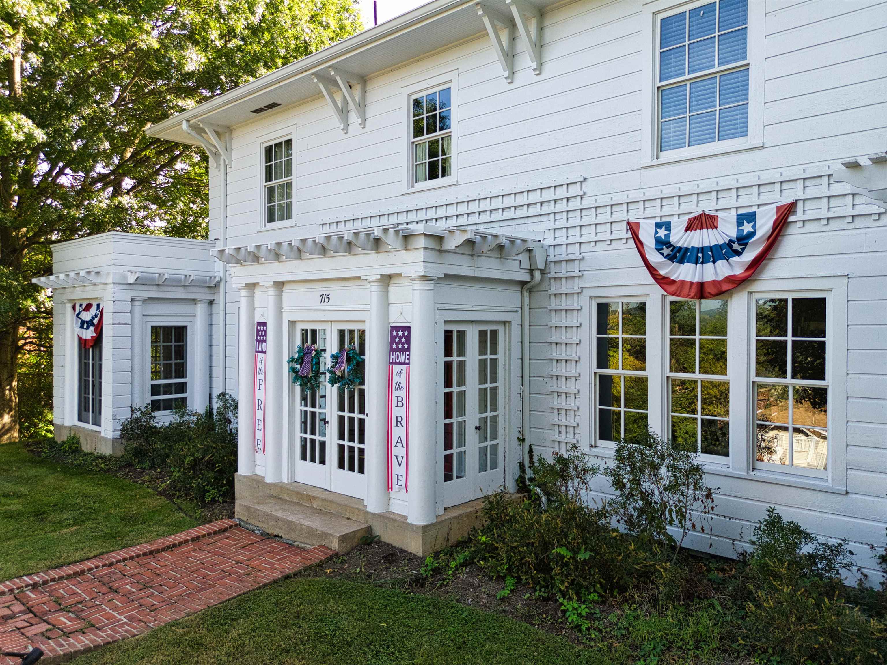 715 Oak Lane Radford VA 24141
