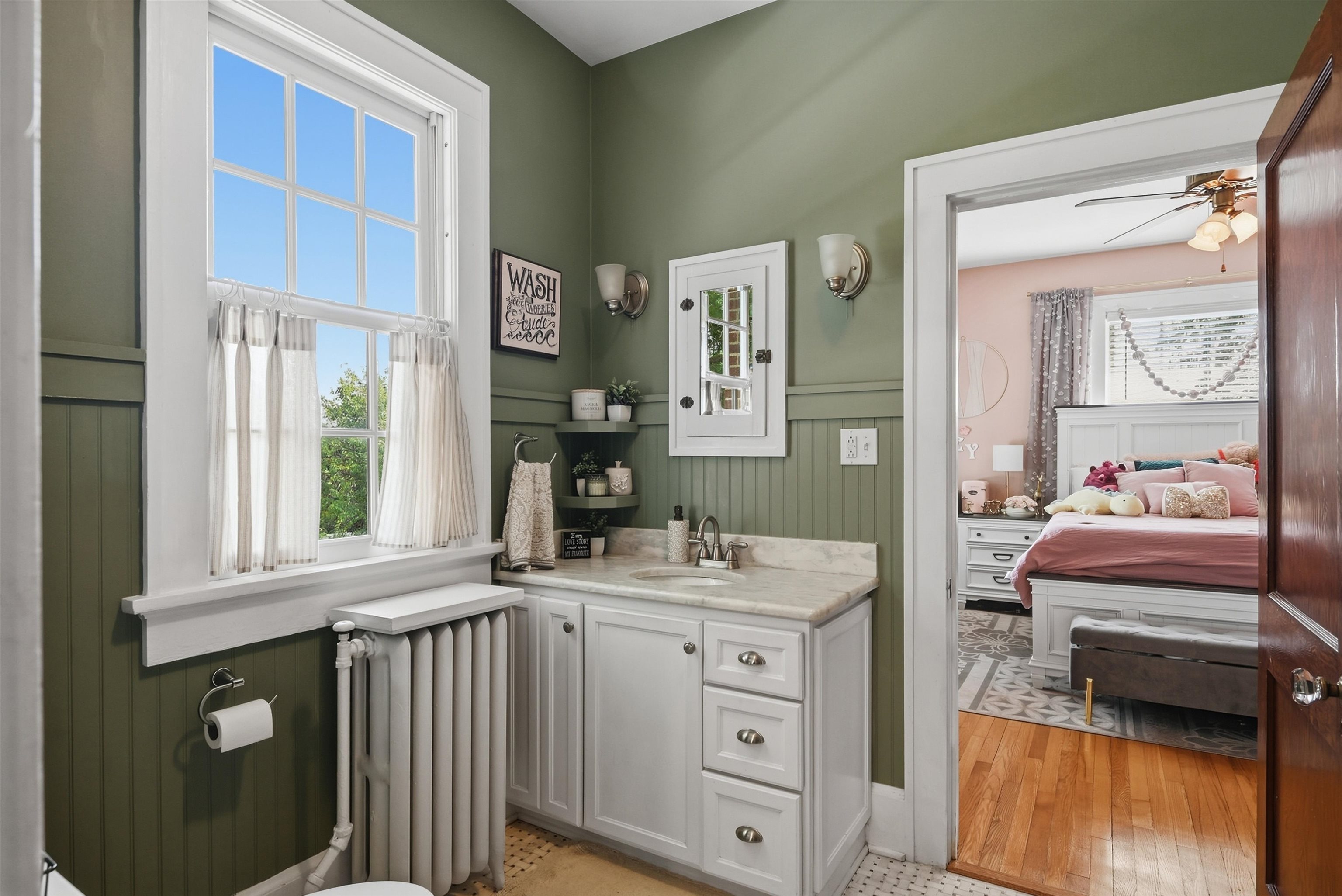715 Oak Lane Radford VA 24141