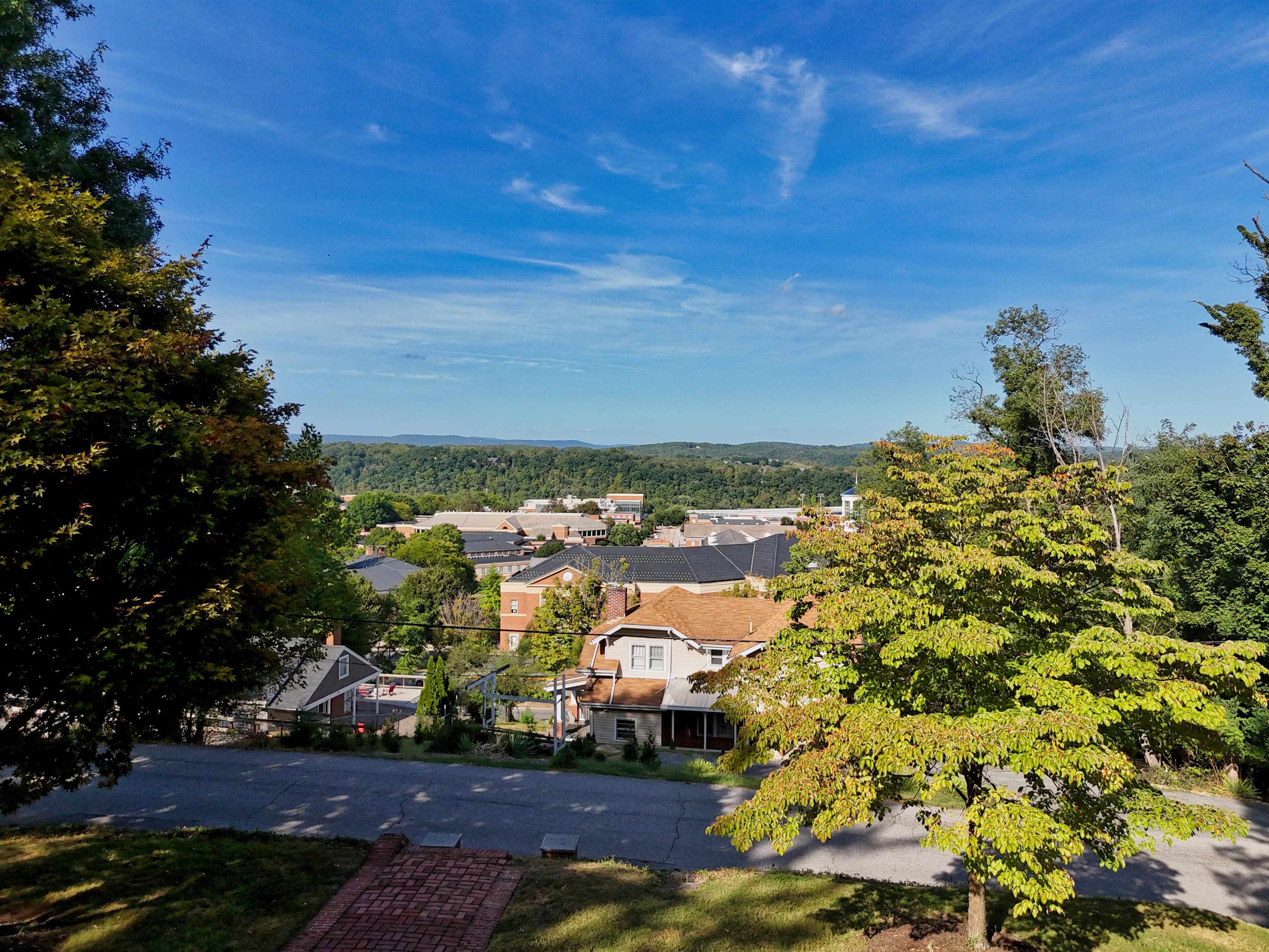 715 Oak Lane Radford VA 24141