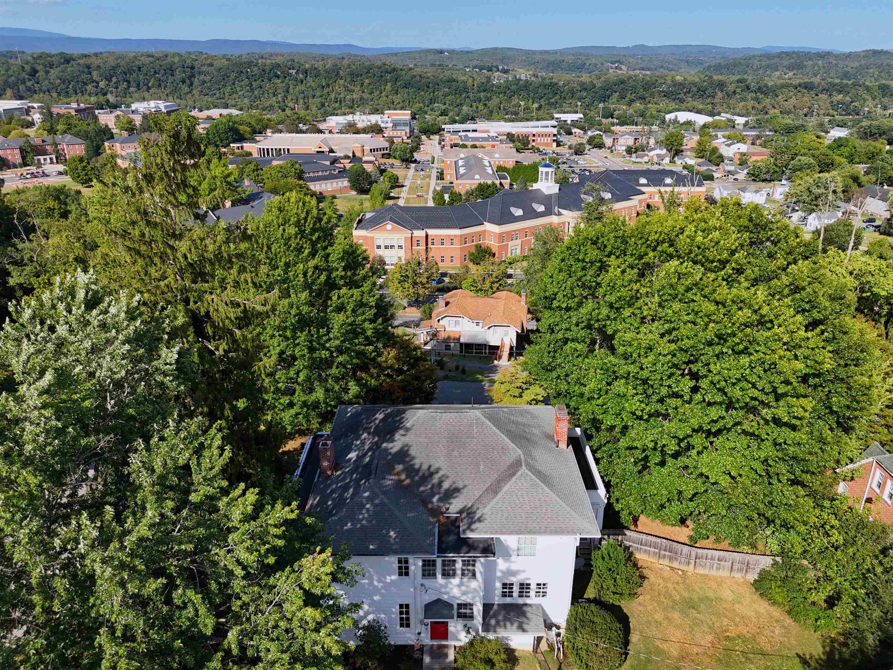 715 Oak Lane Radford VA 24141