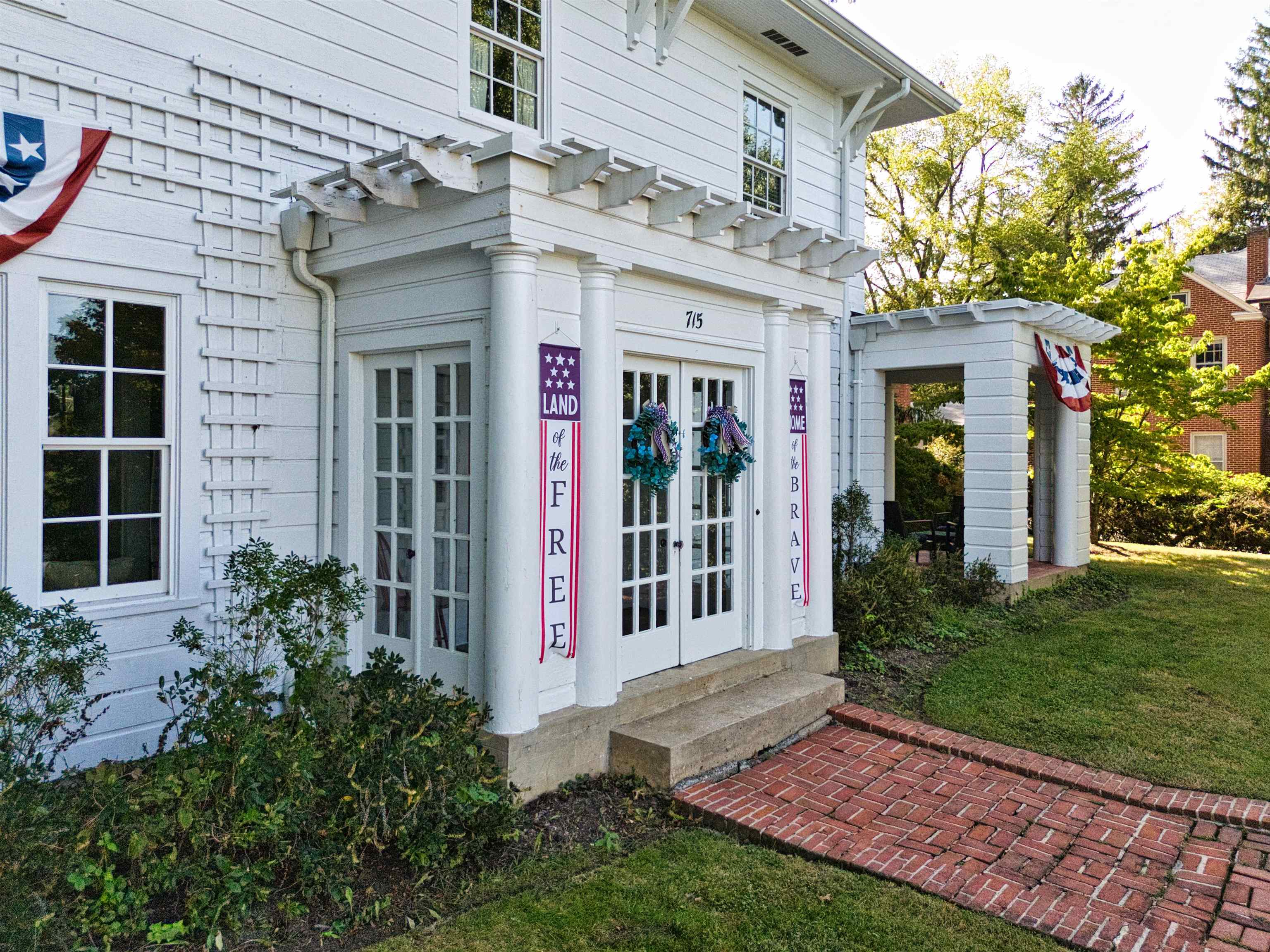 715 Oak Lane Radford VA 24141
