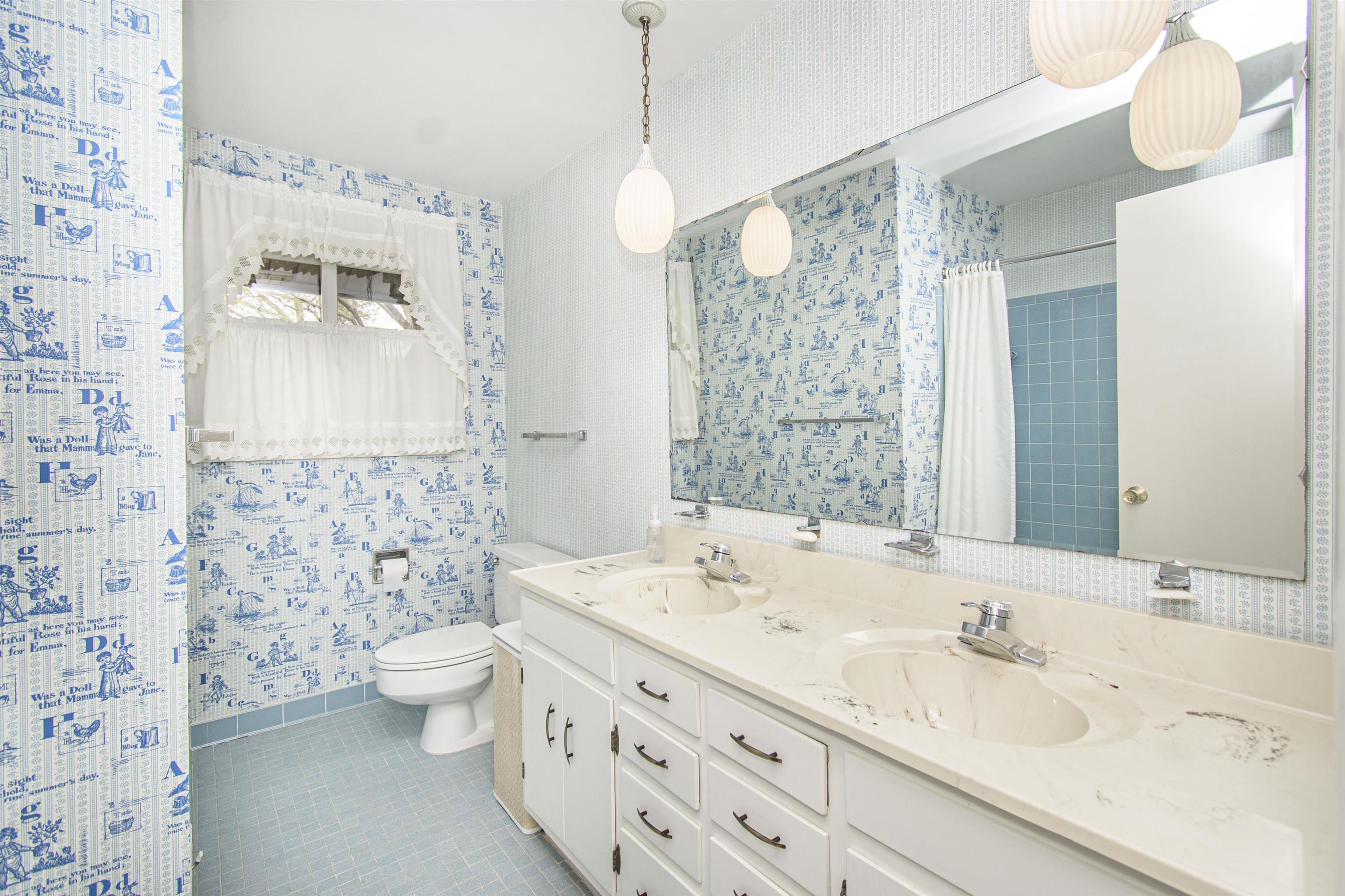 1409 Locust Avenue Blacksburg VA 24060