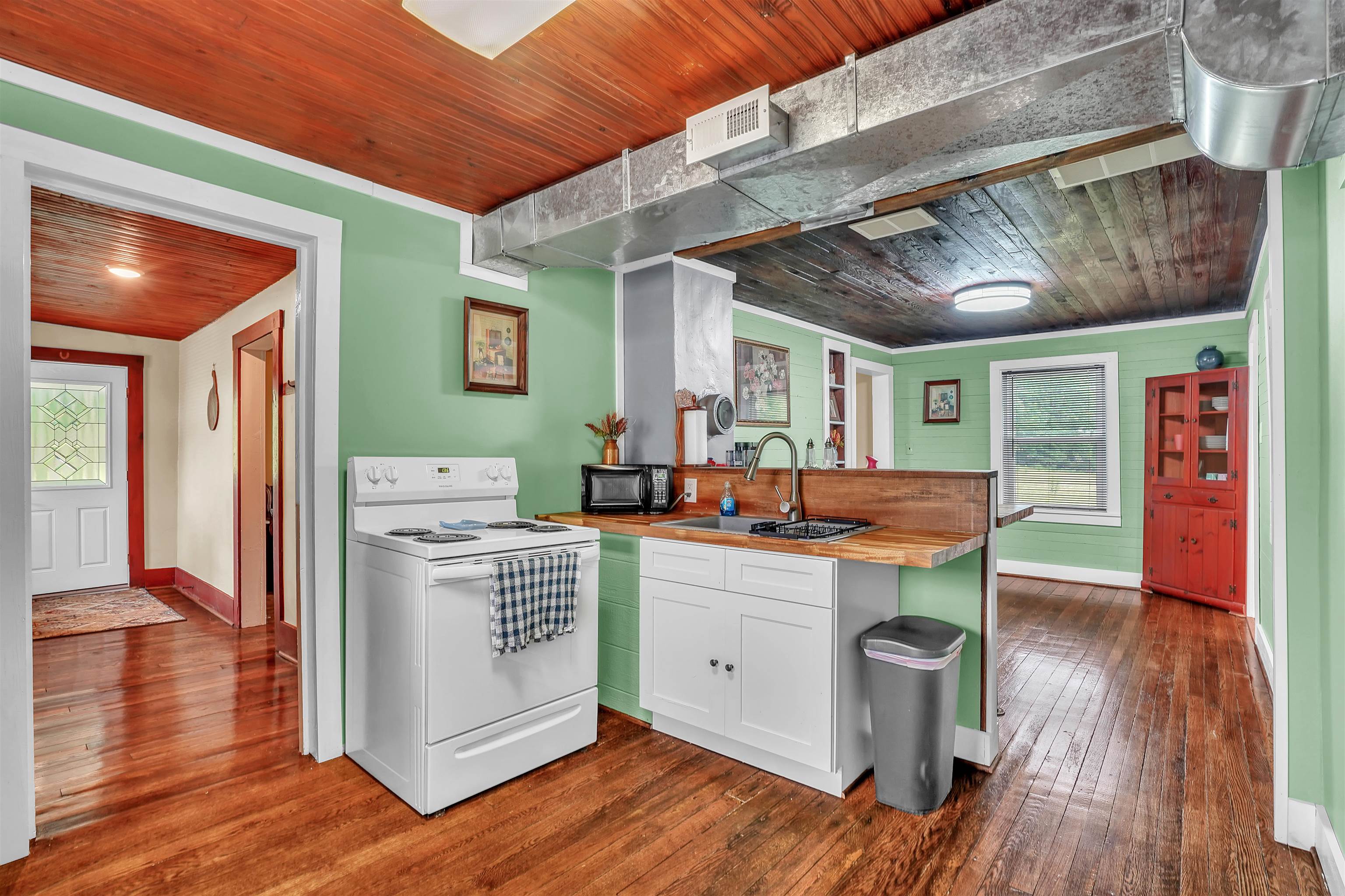 9048 Cumberland Gap Road New Castle VA 24127