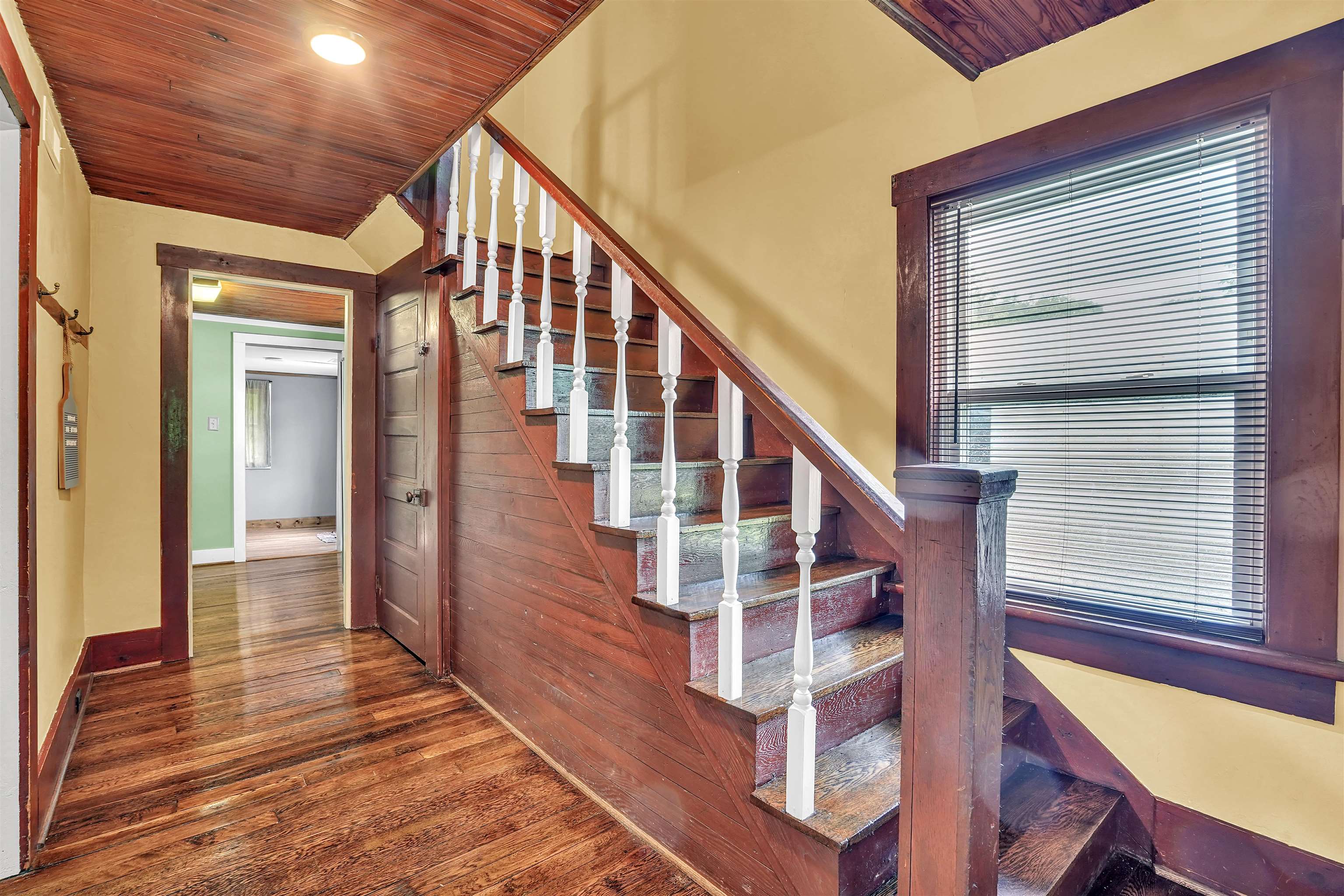 9048 Cumberland Gap Road New Castle VA 24127